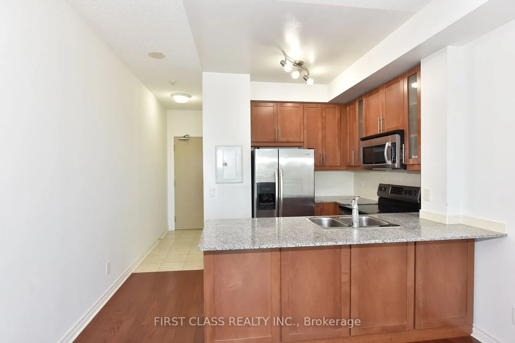 18 Holmes Avenue, #1806