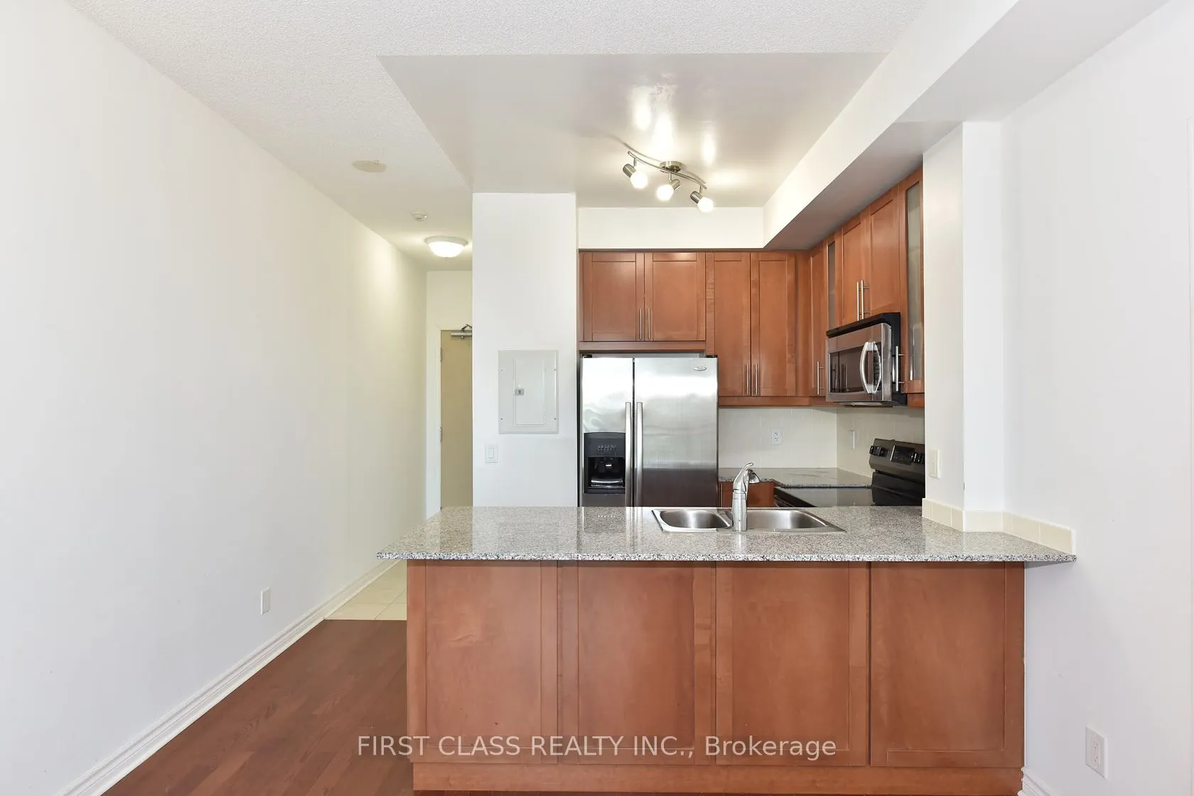 18 Holmes Avenue, #1806