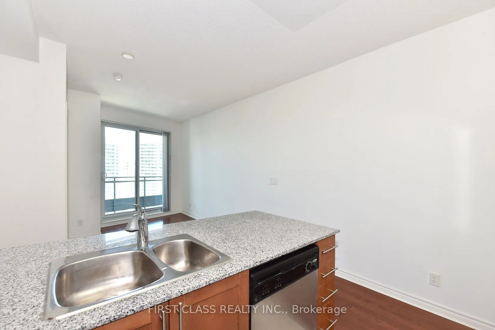 18 Holmes Avenue, #1806