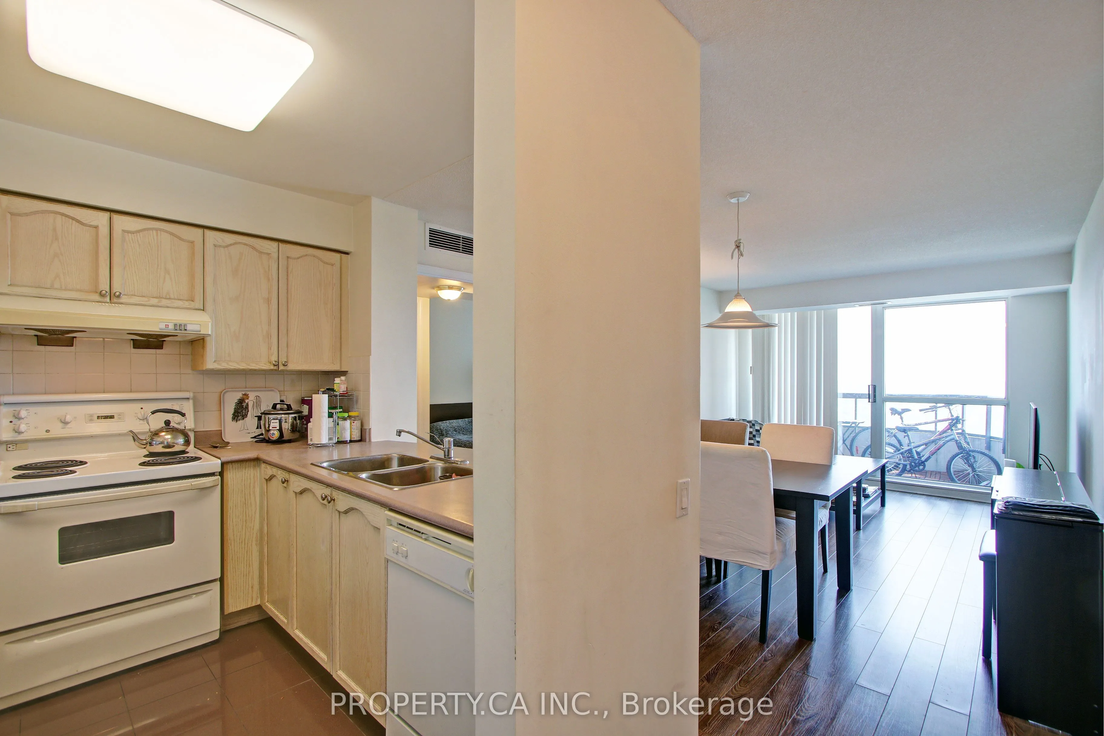 8 Hillcrest Avenue, #2309