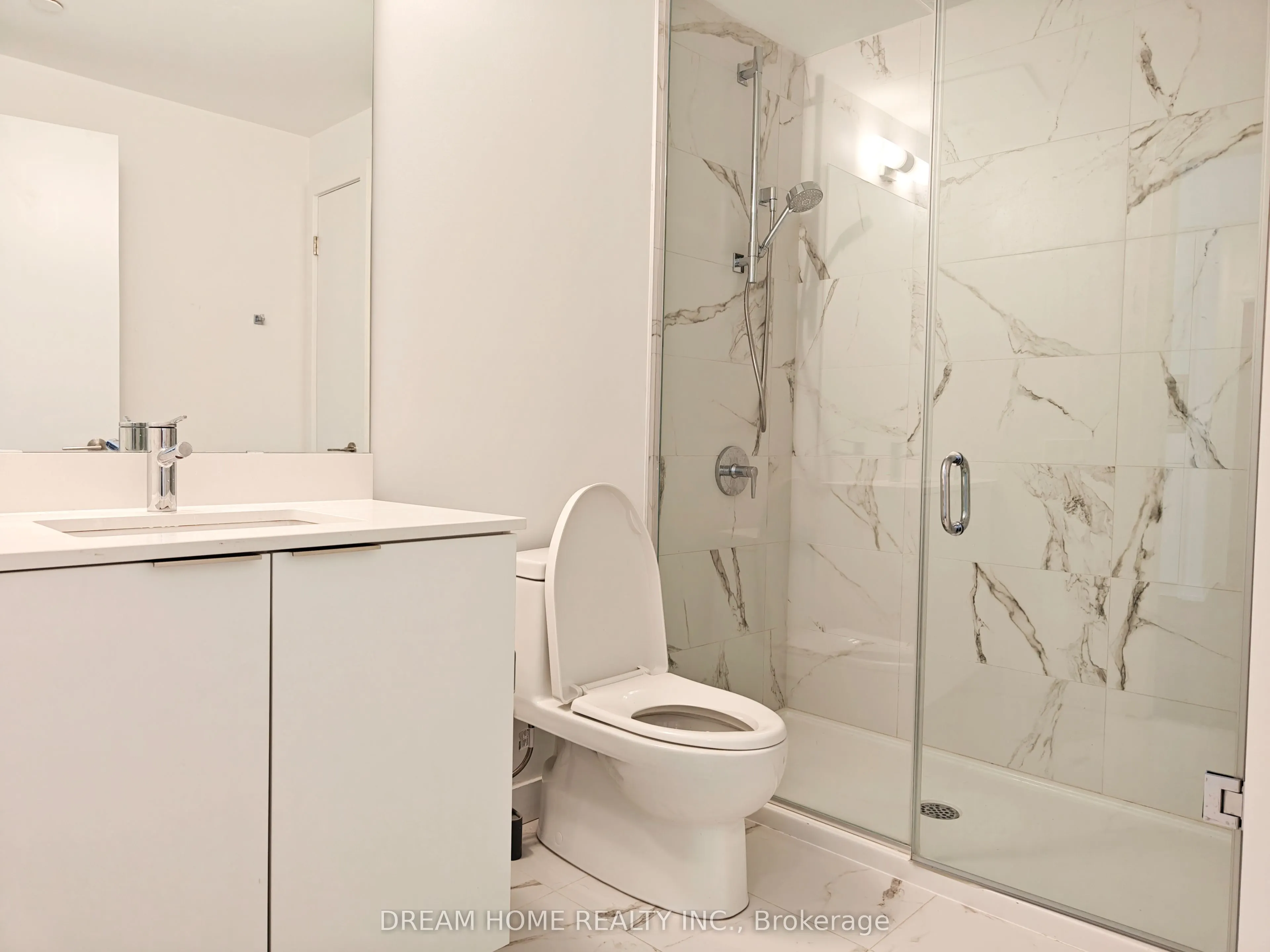 7 Golden Lion Heights, #1806