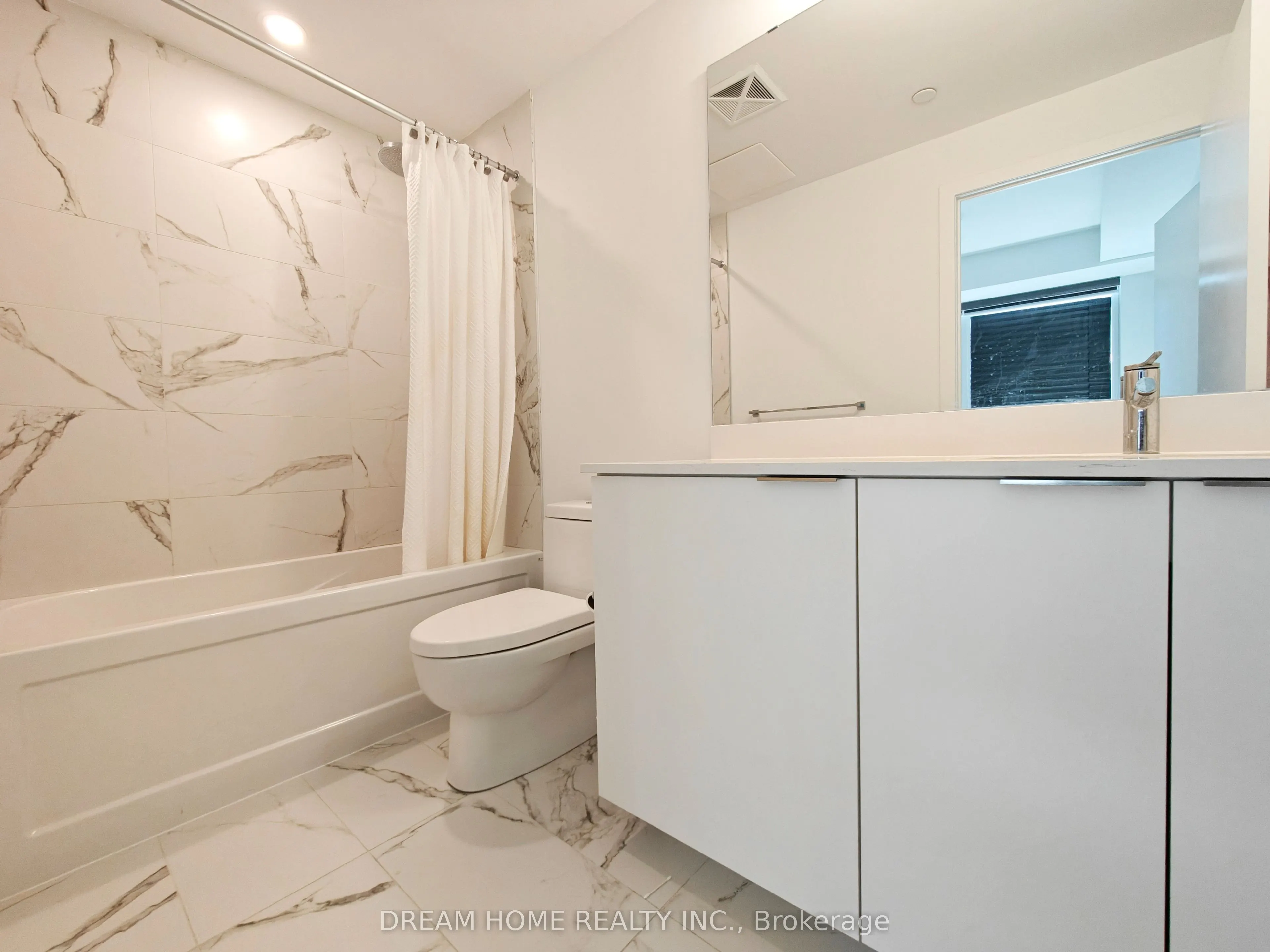 7 Golden Lion Heights, #1806