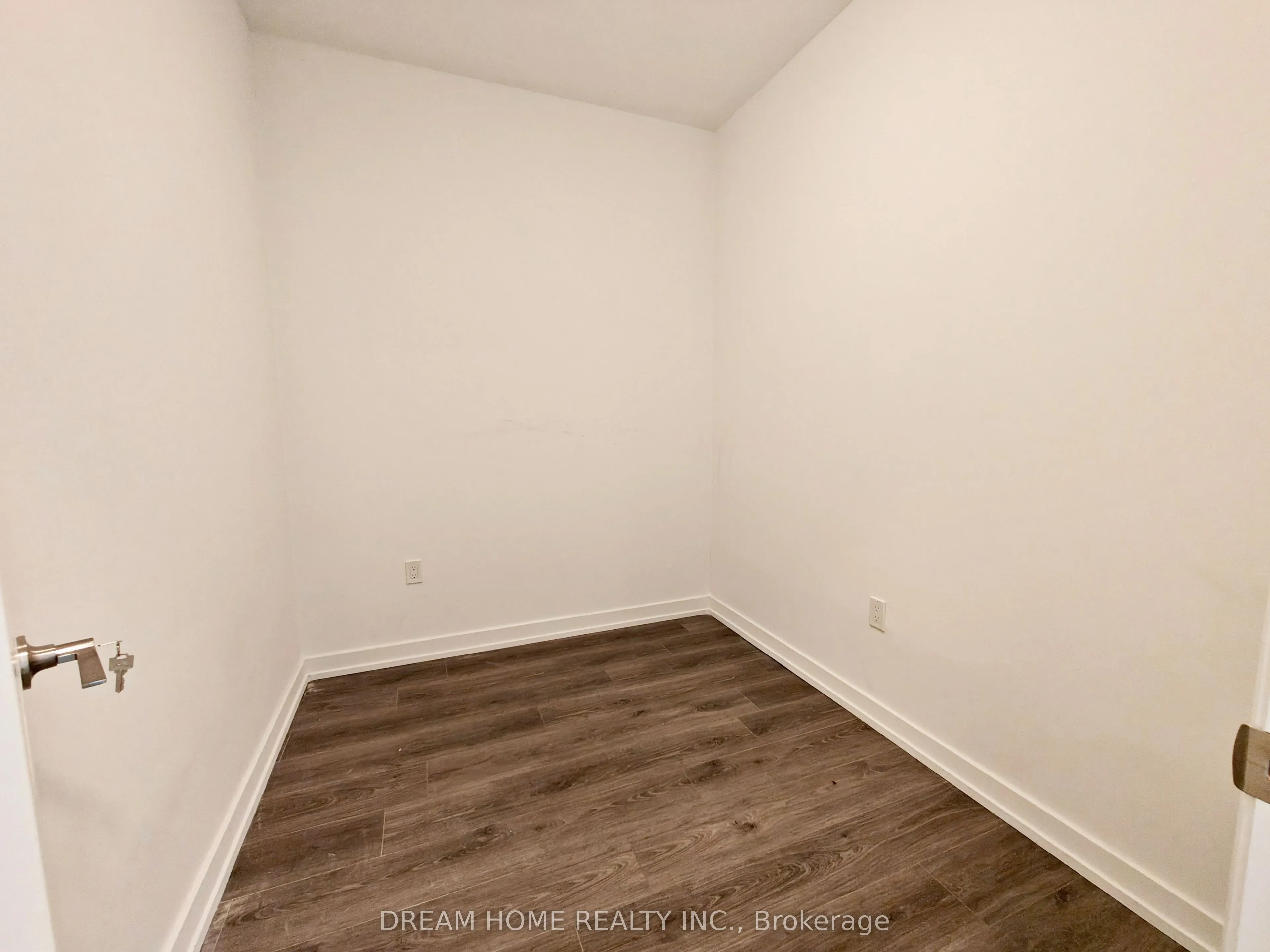 7 Golden Lion Heights, #1806