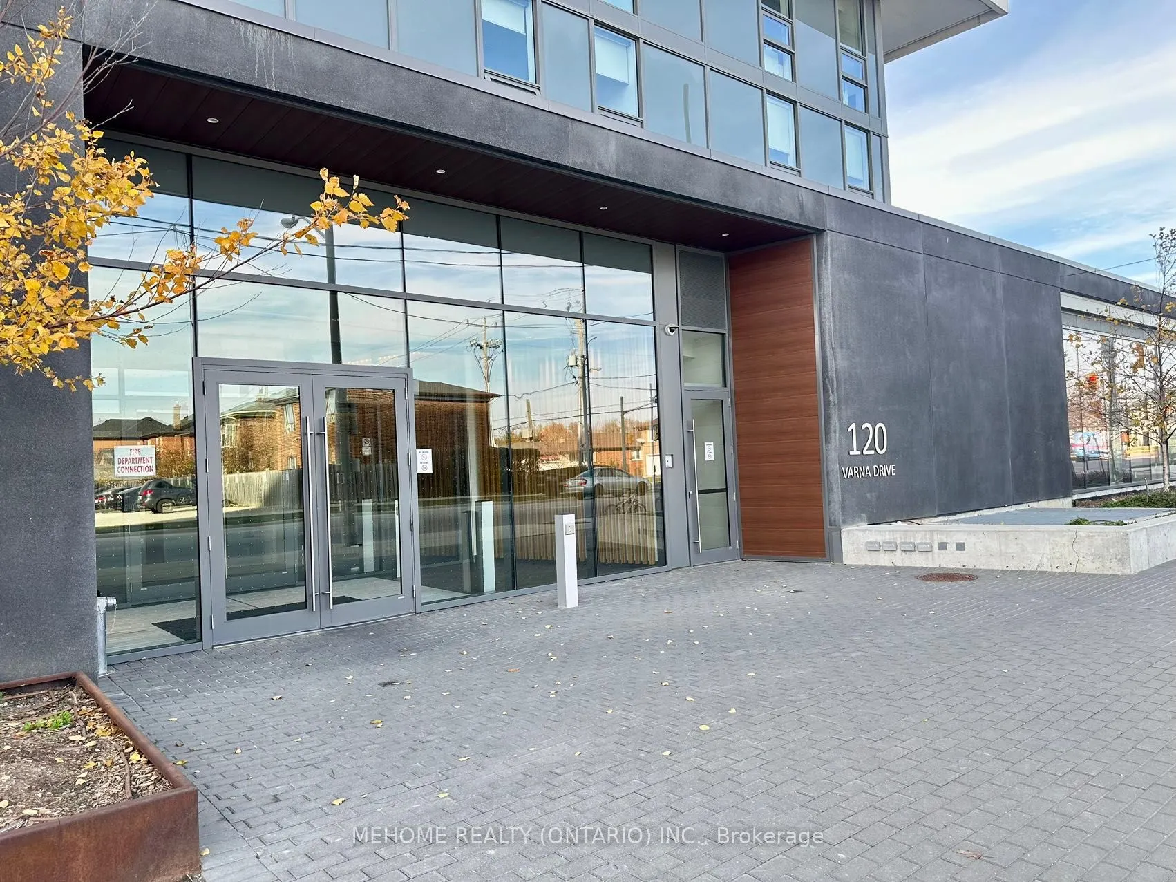 120 Varna Drive, #626