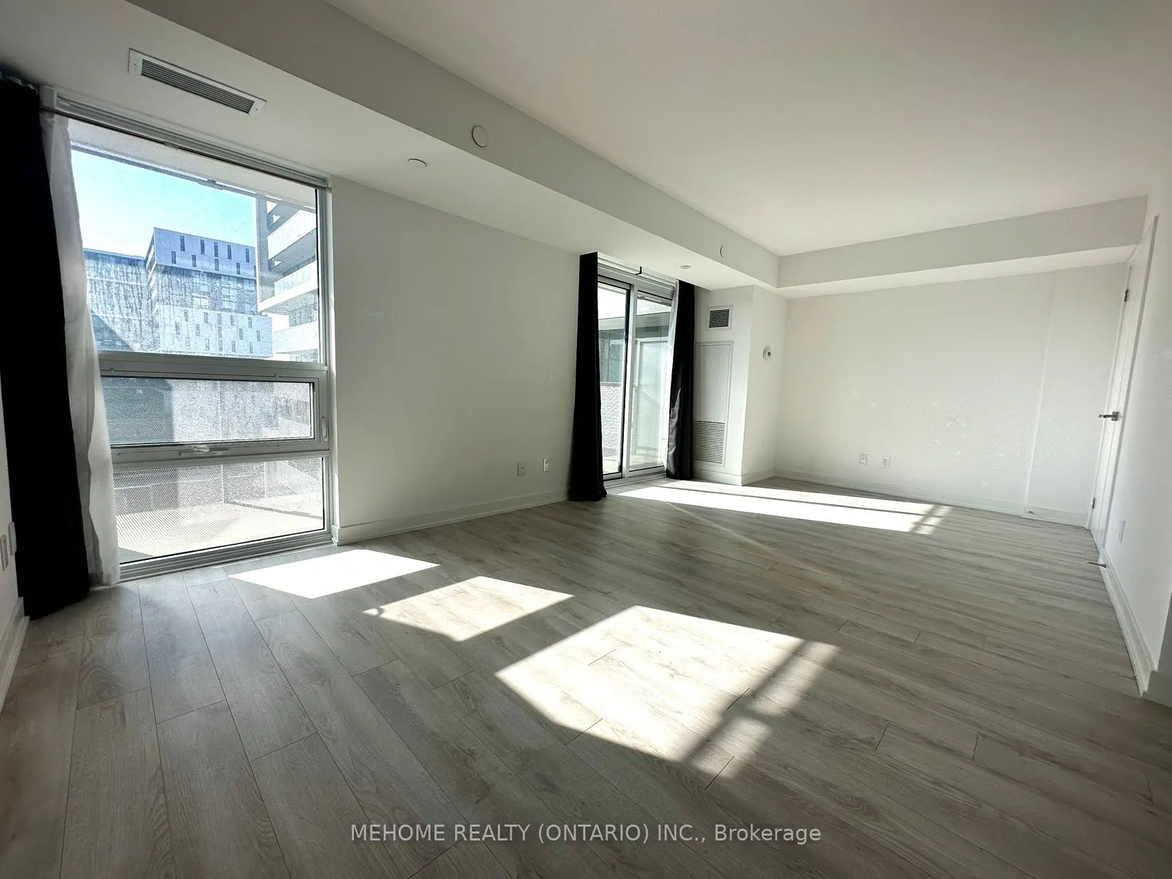 120 Varna Drive, #626