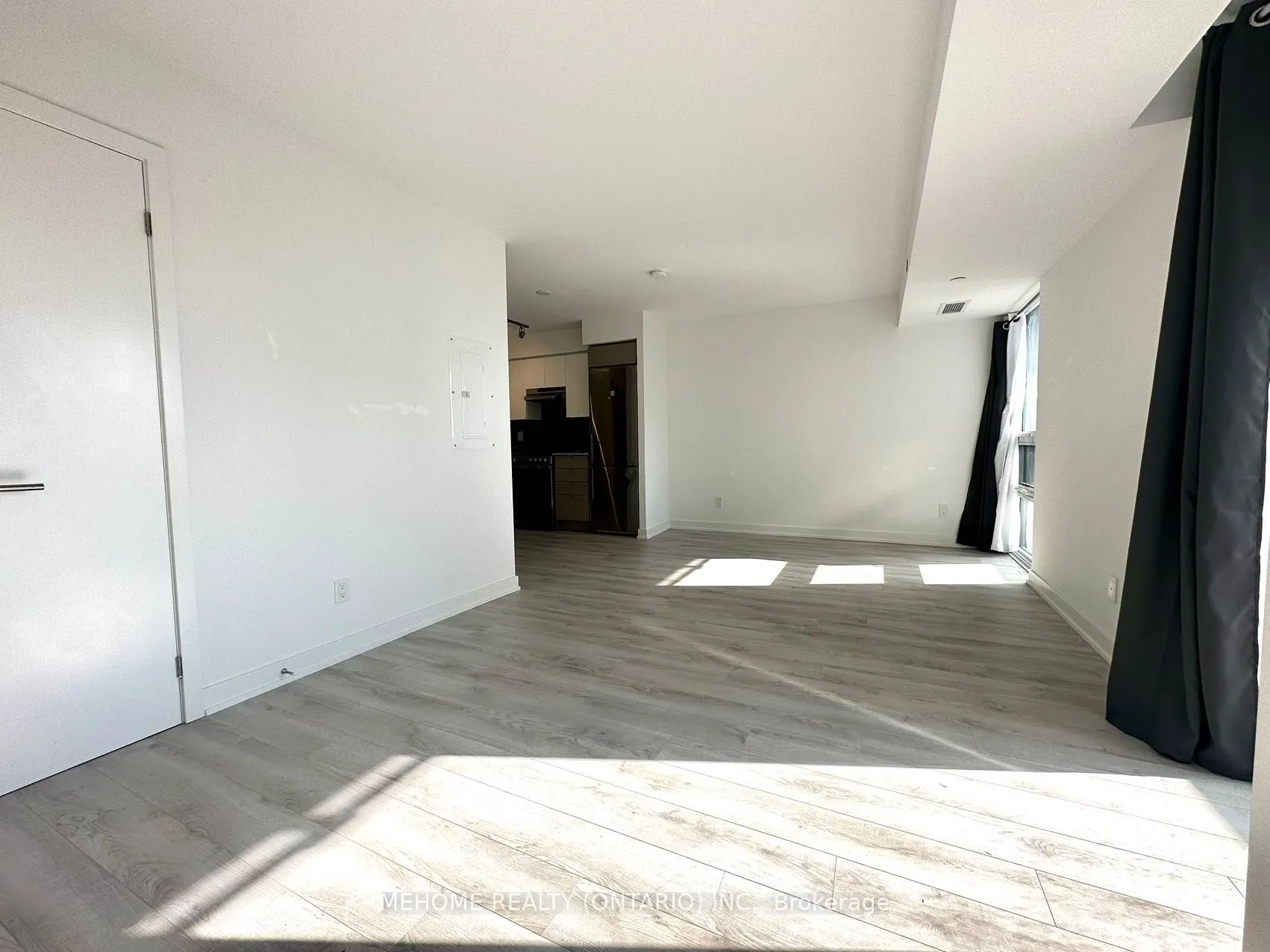 120 Varna Drive, #626