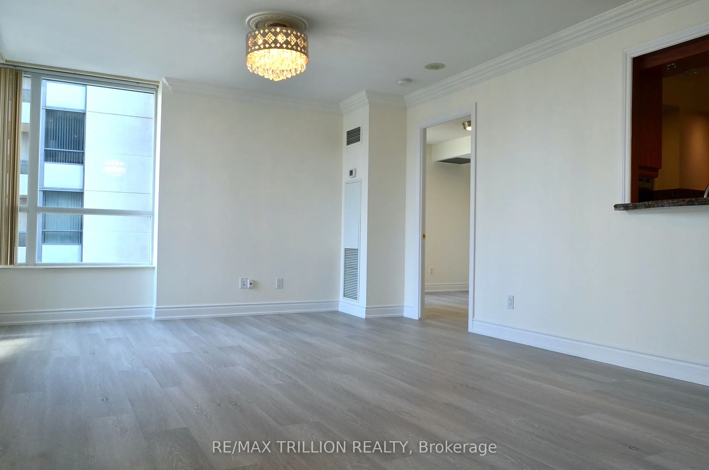 5 Northtown Way, #1611