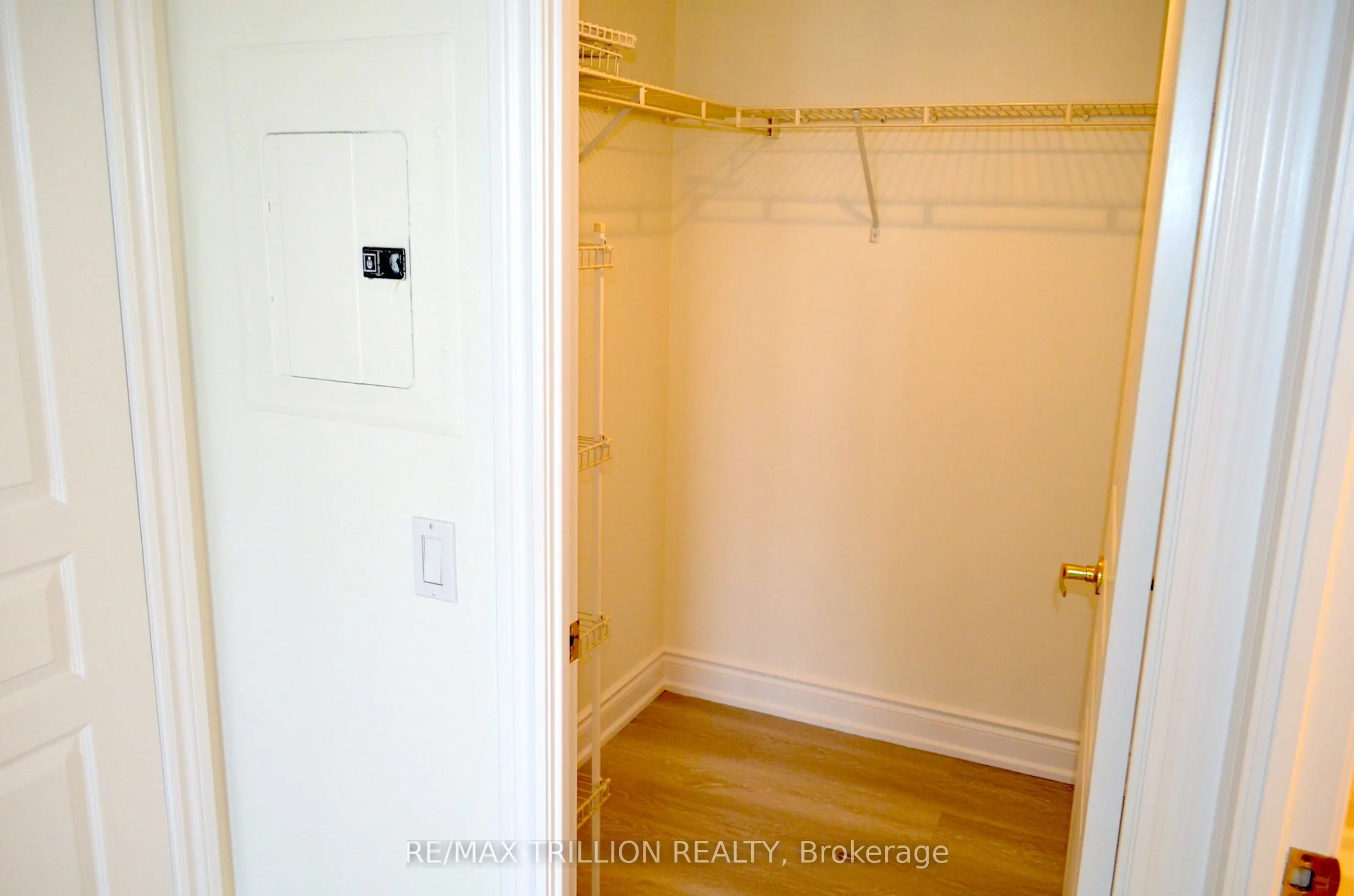5 Northtown Way, #1611