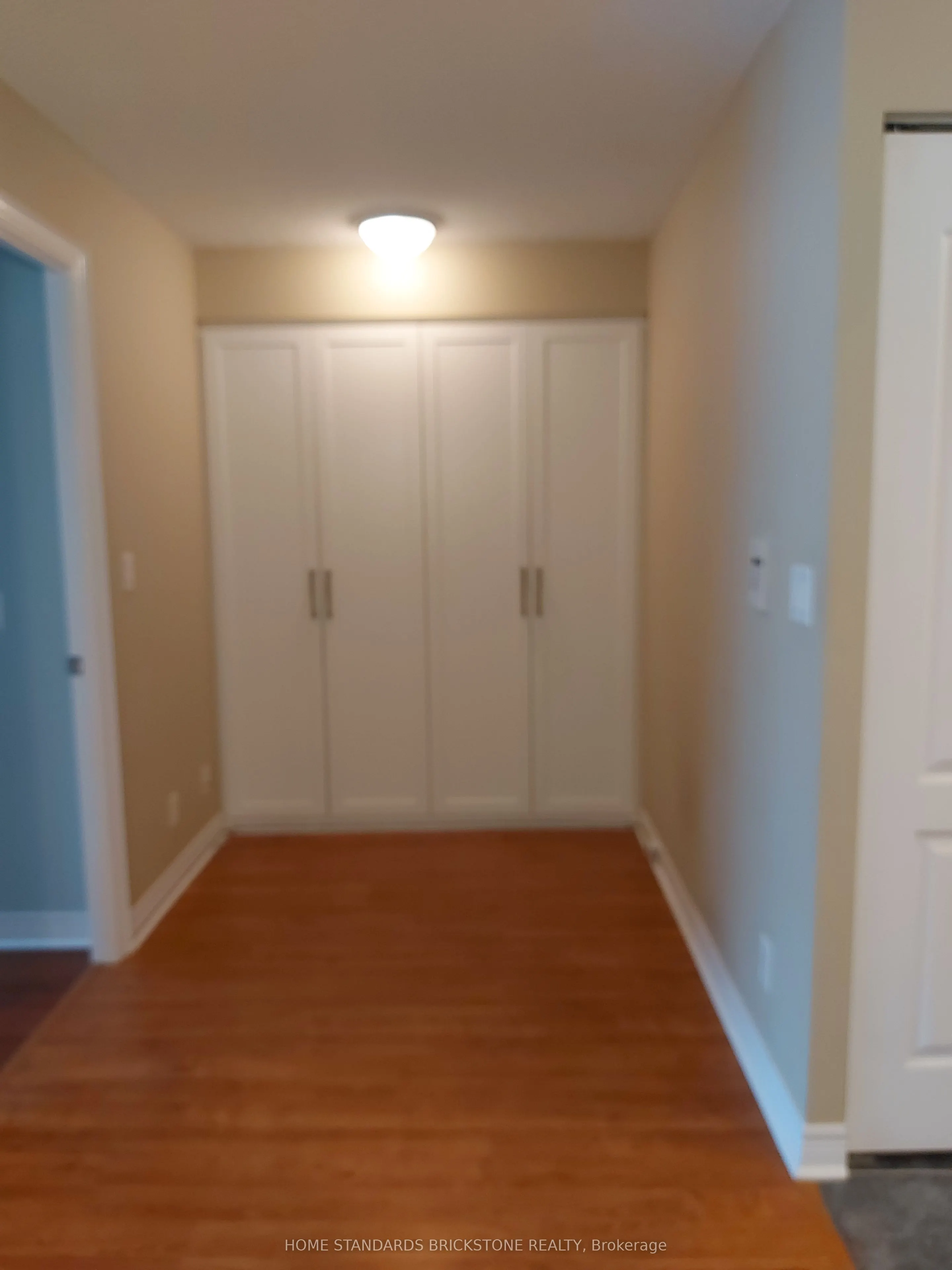 212 Eglinton Avenue E, #906