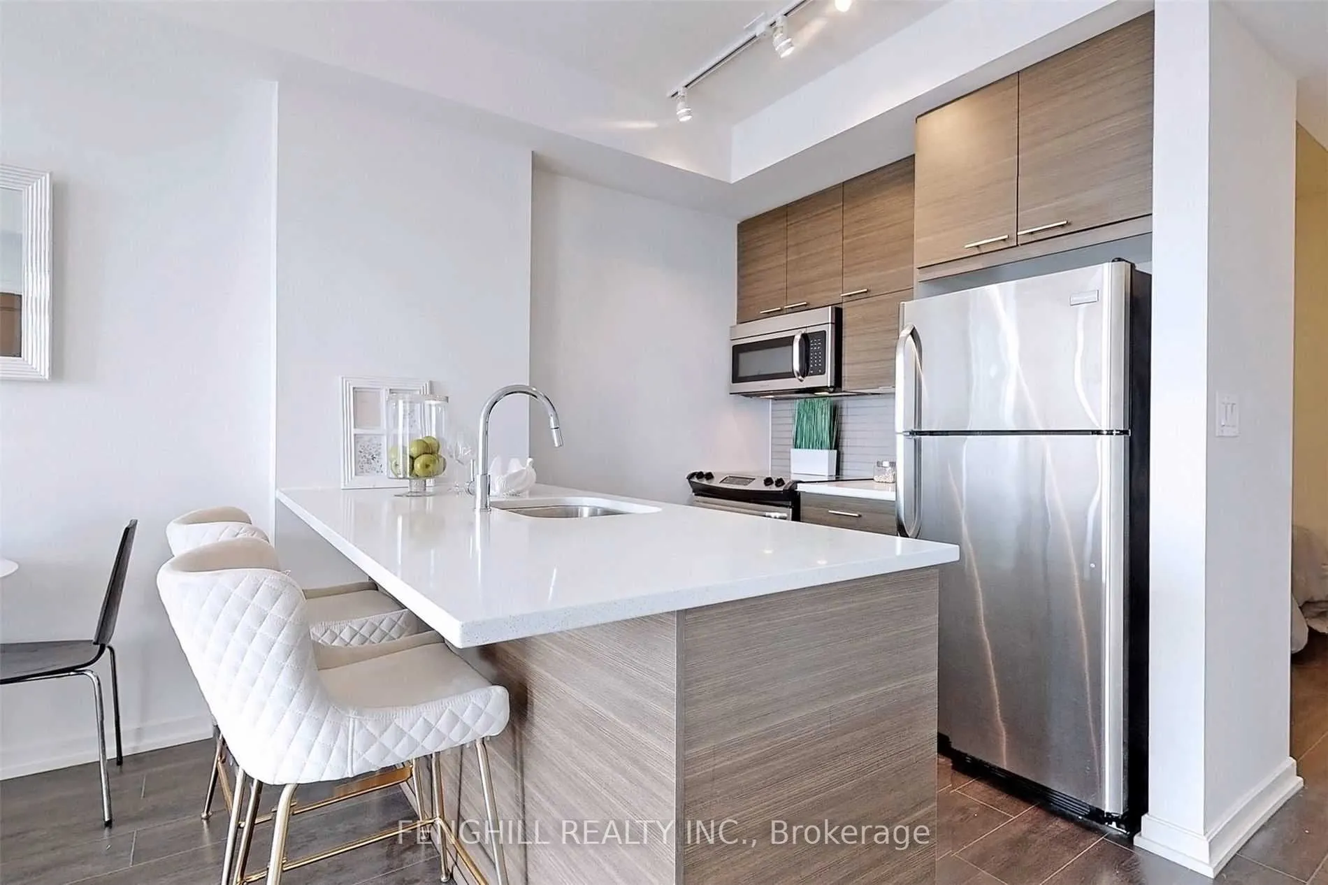 66 Forest Manor Road, #1713