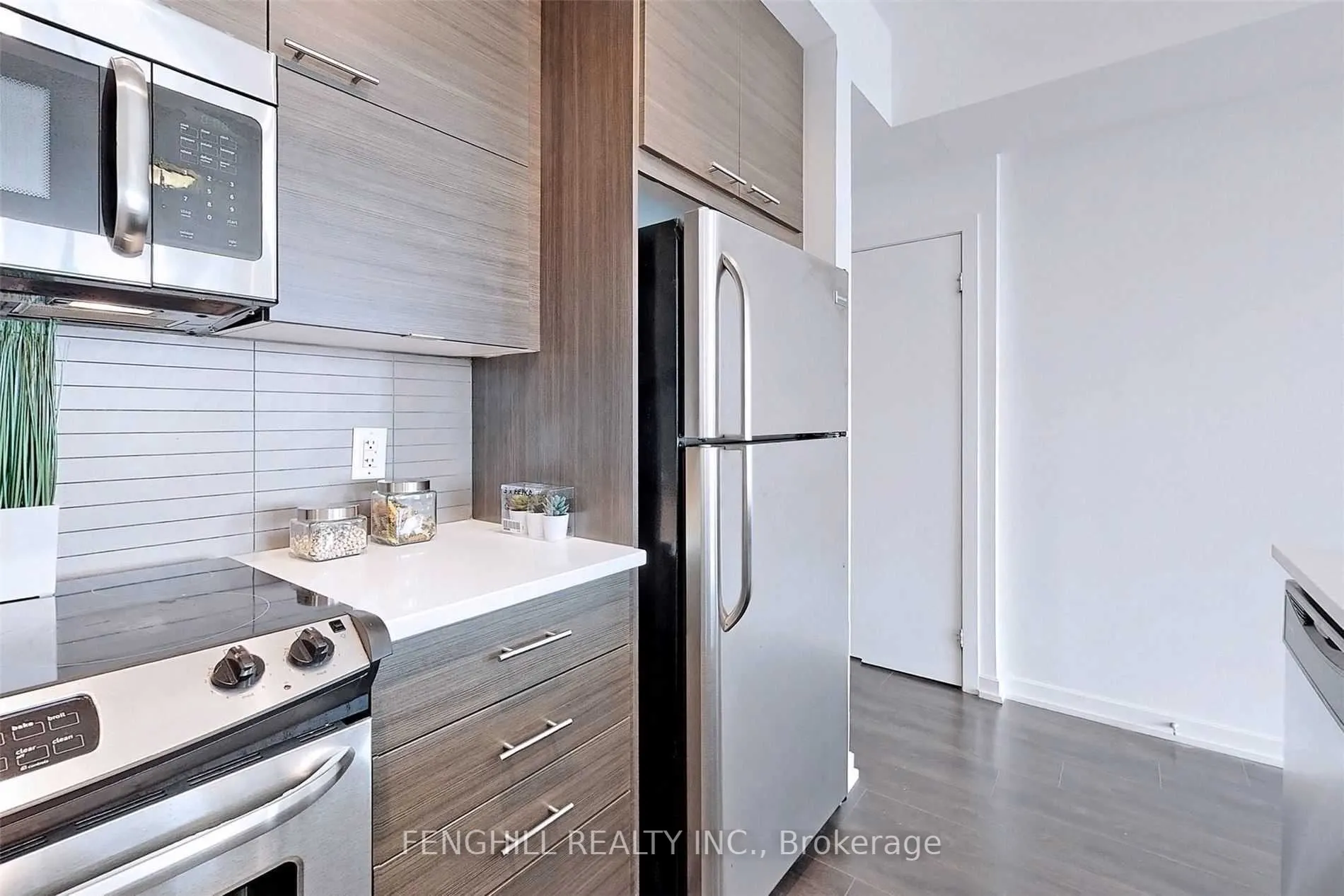 66 Forest Manor Road, #1713