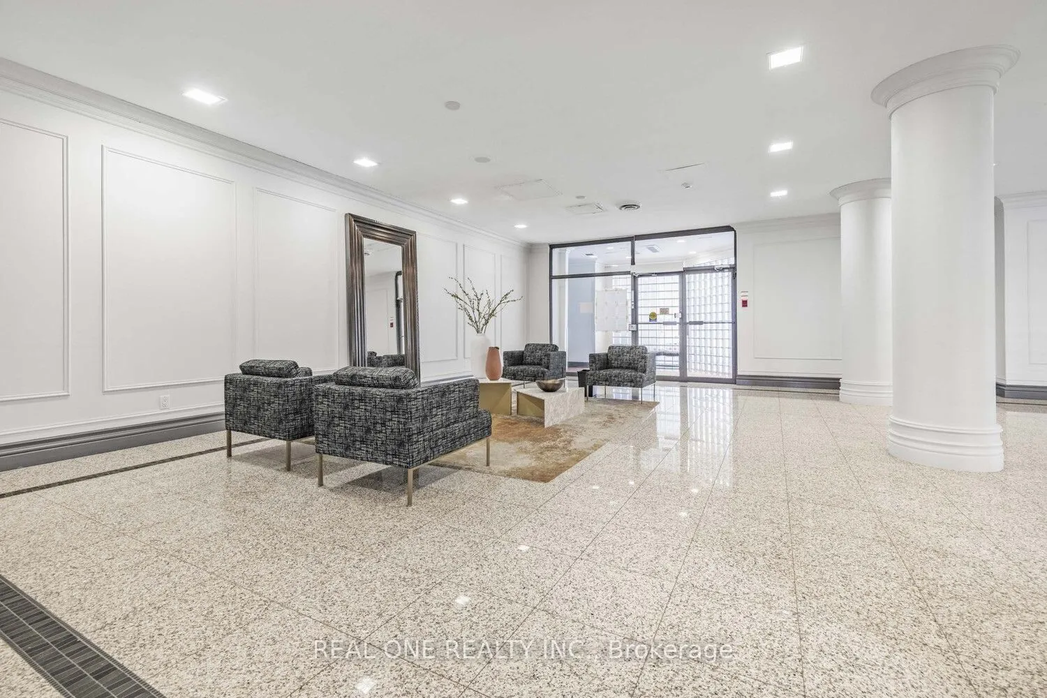7 Bishop Avenue, #1015