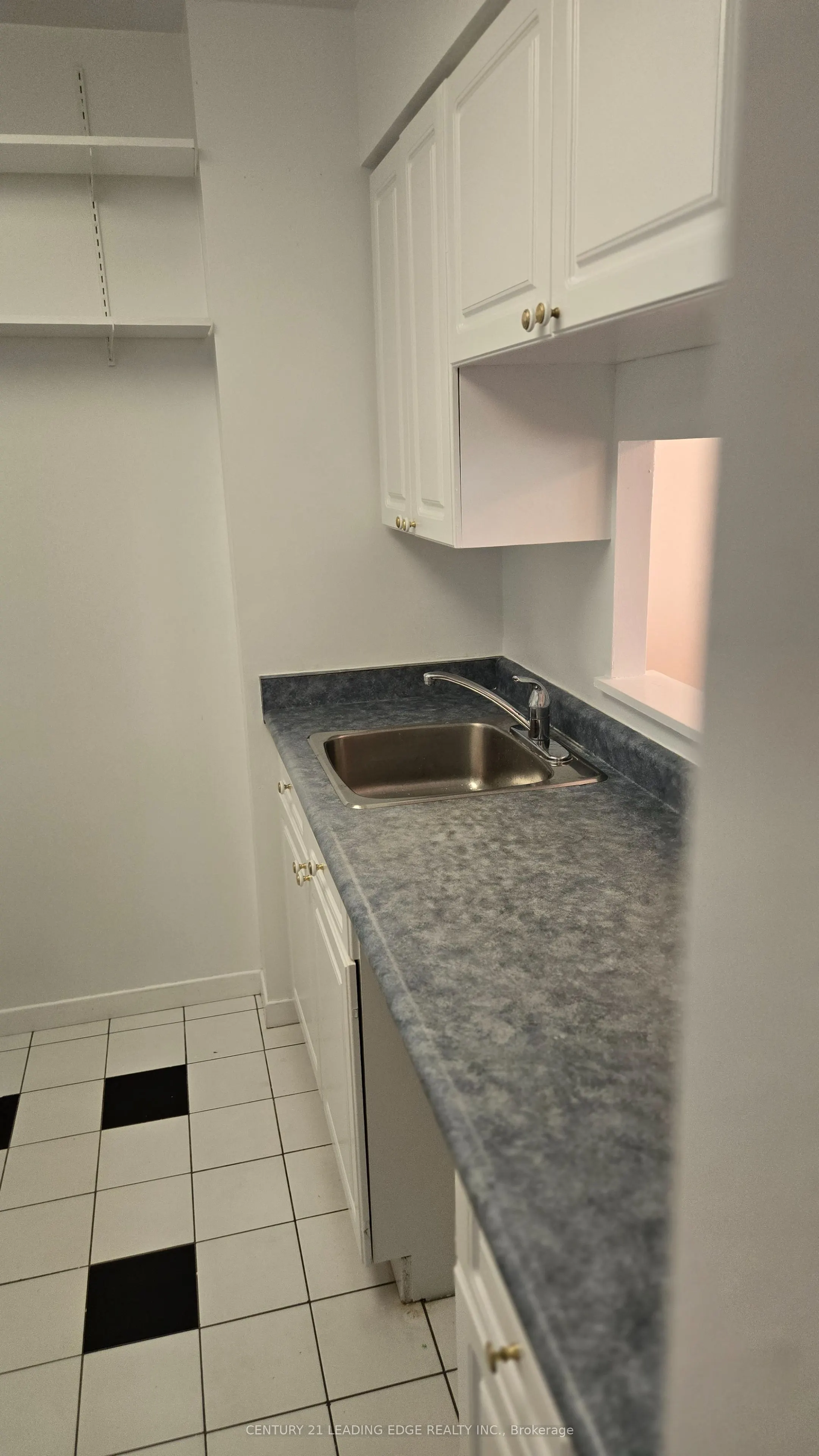 21 OVERLEA Boulevard, #508