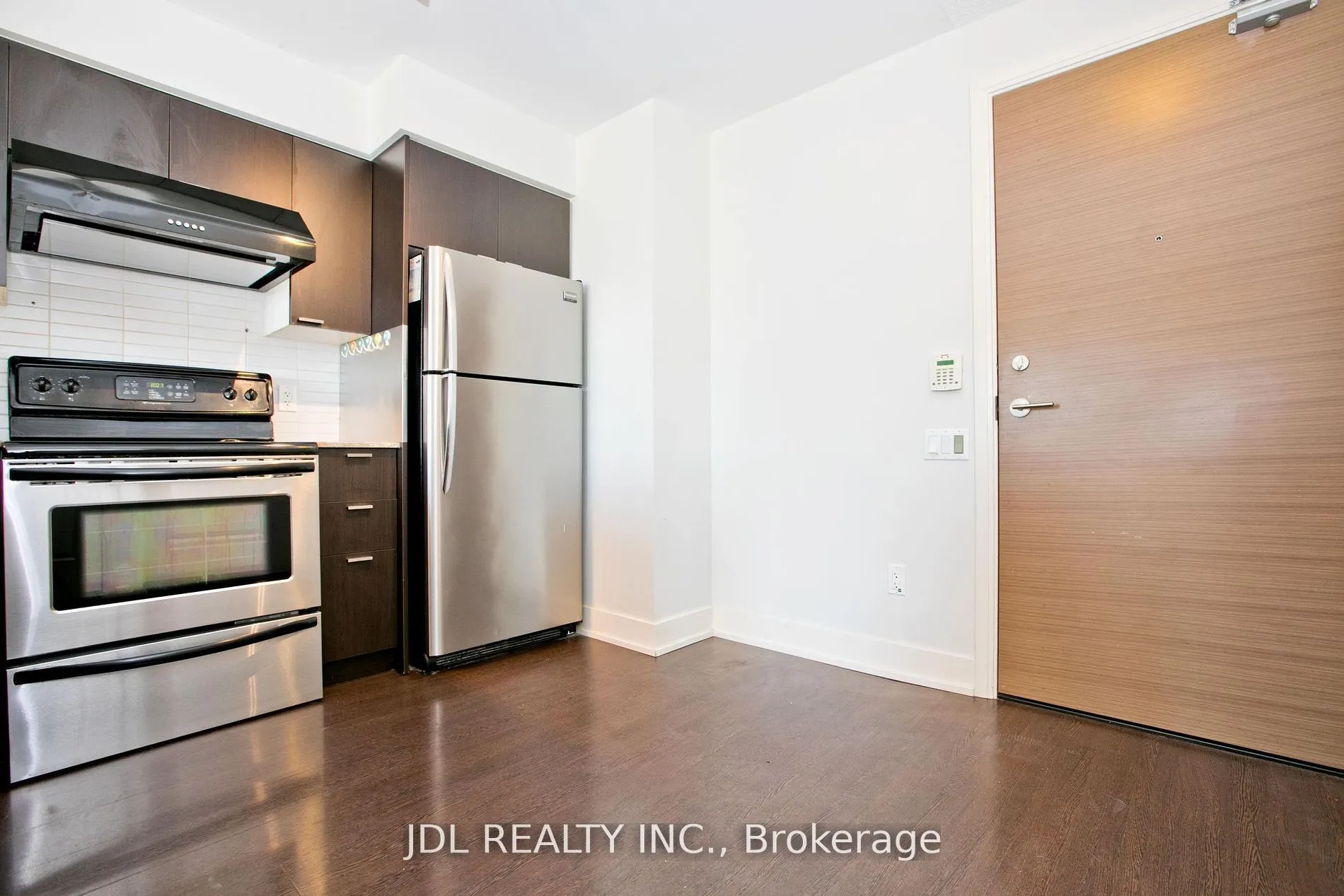 23 Sheppard Avenue E, #911