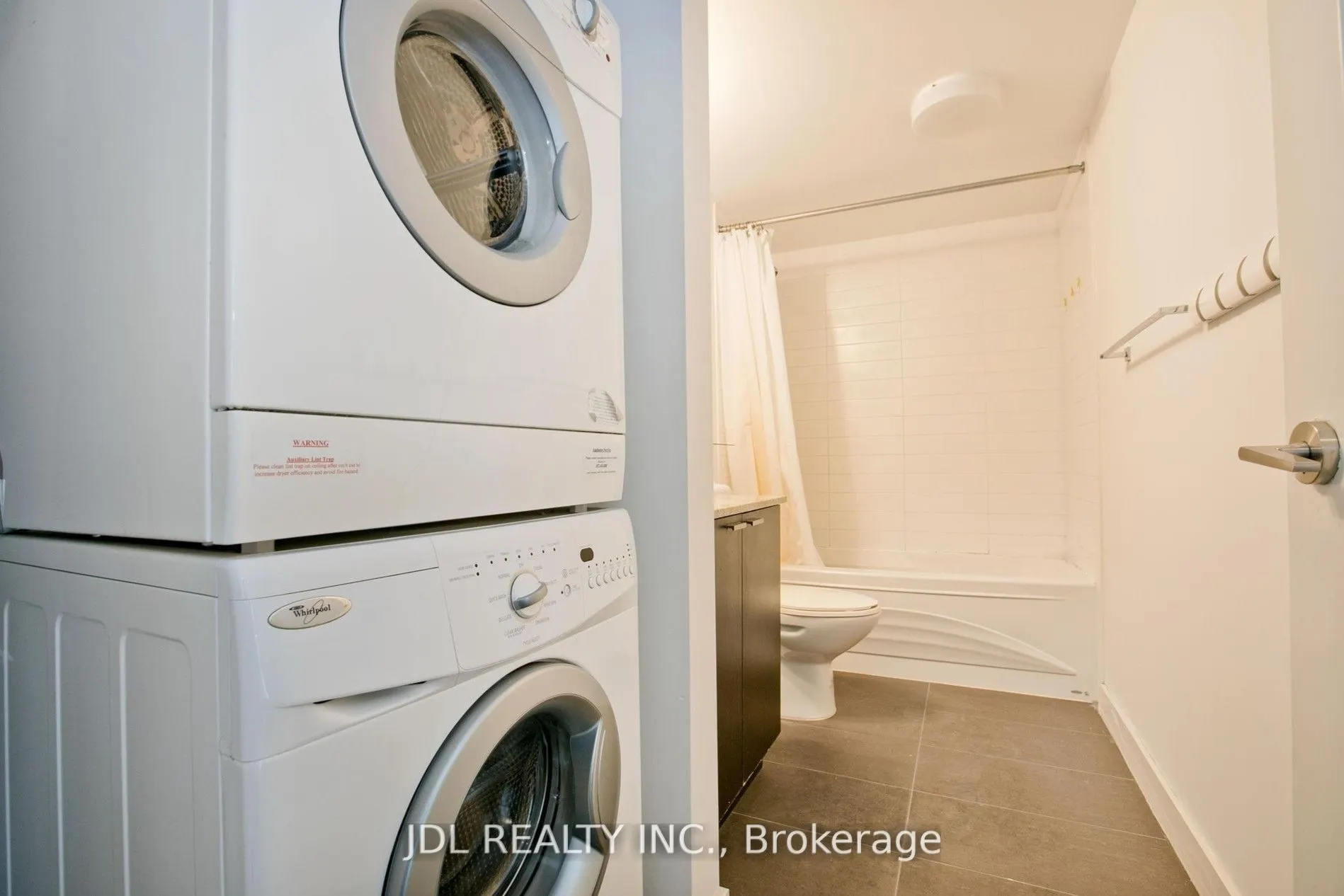 23 Sheppard Avenue E, #911