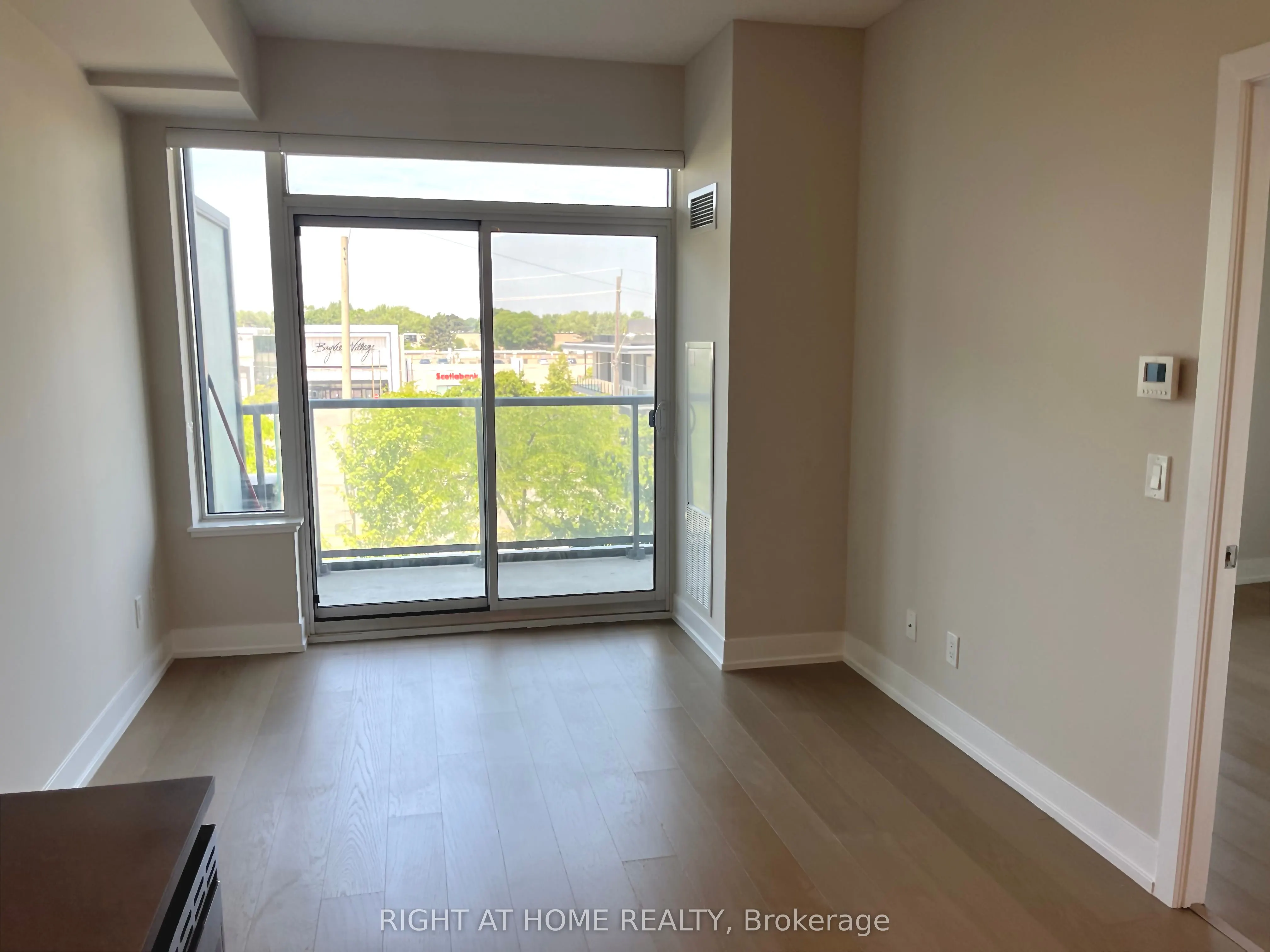 7 Kenaston Gardens, #117