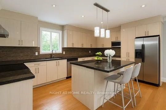 8 Pannahill Road, #Main