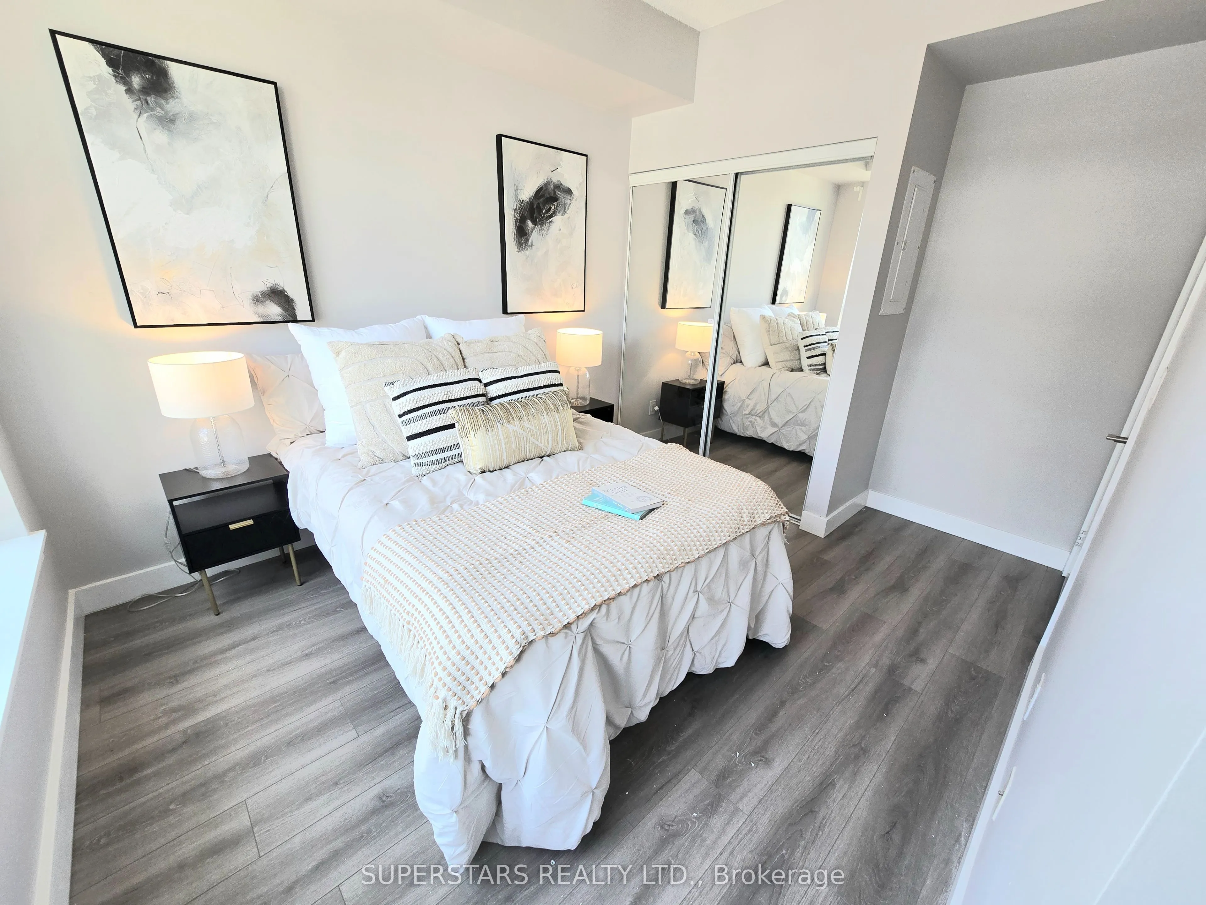 200 Sackville Street, #614