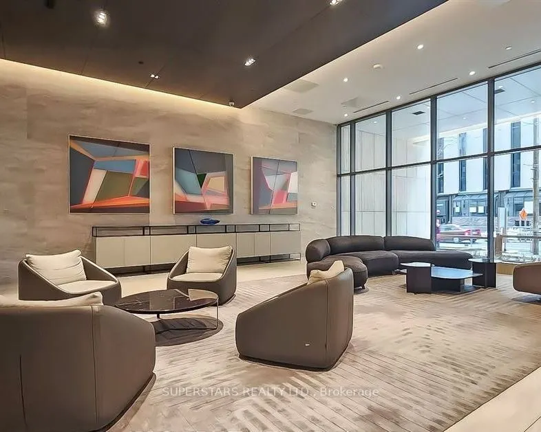 2221 Yonge Street, #1107