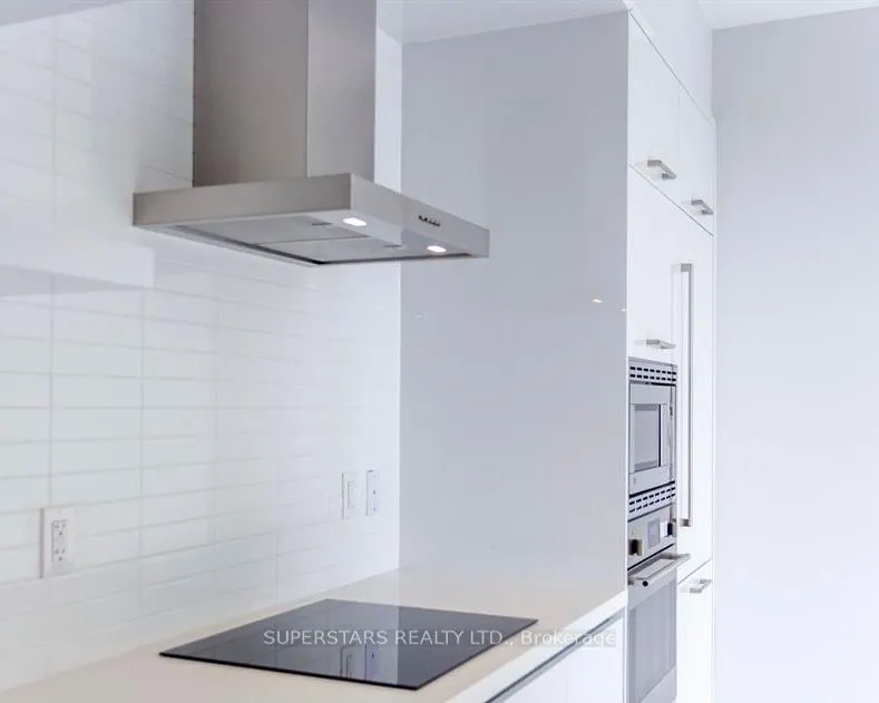 2221 Yonge Street, #1107