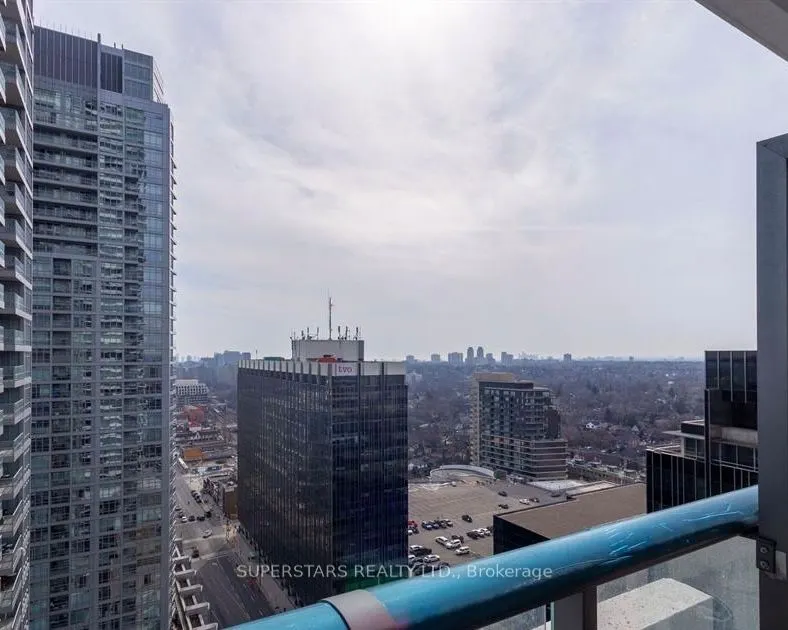 2221 Yonge Street, #1107