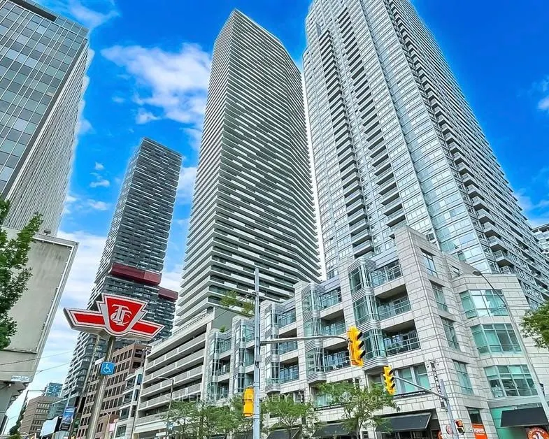 2221 Yonge Street, #1107