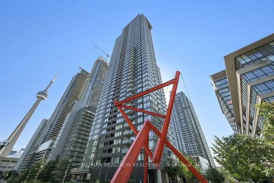 25 Telegram Mews, #4703