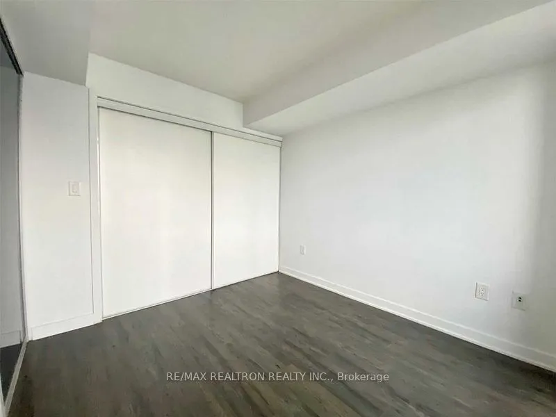 25 Telegram Mews, #4703