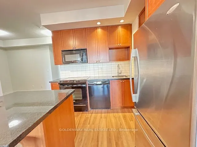 28 Linden Street, #803