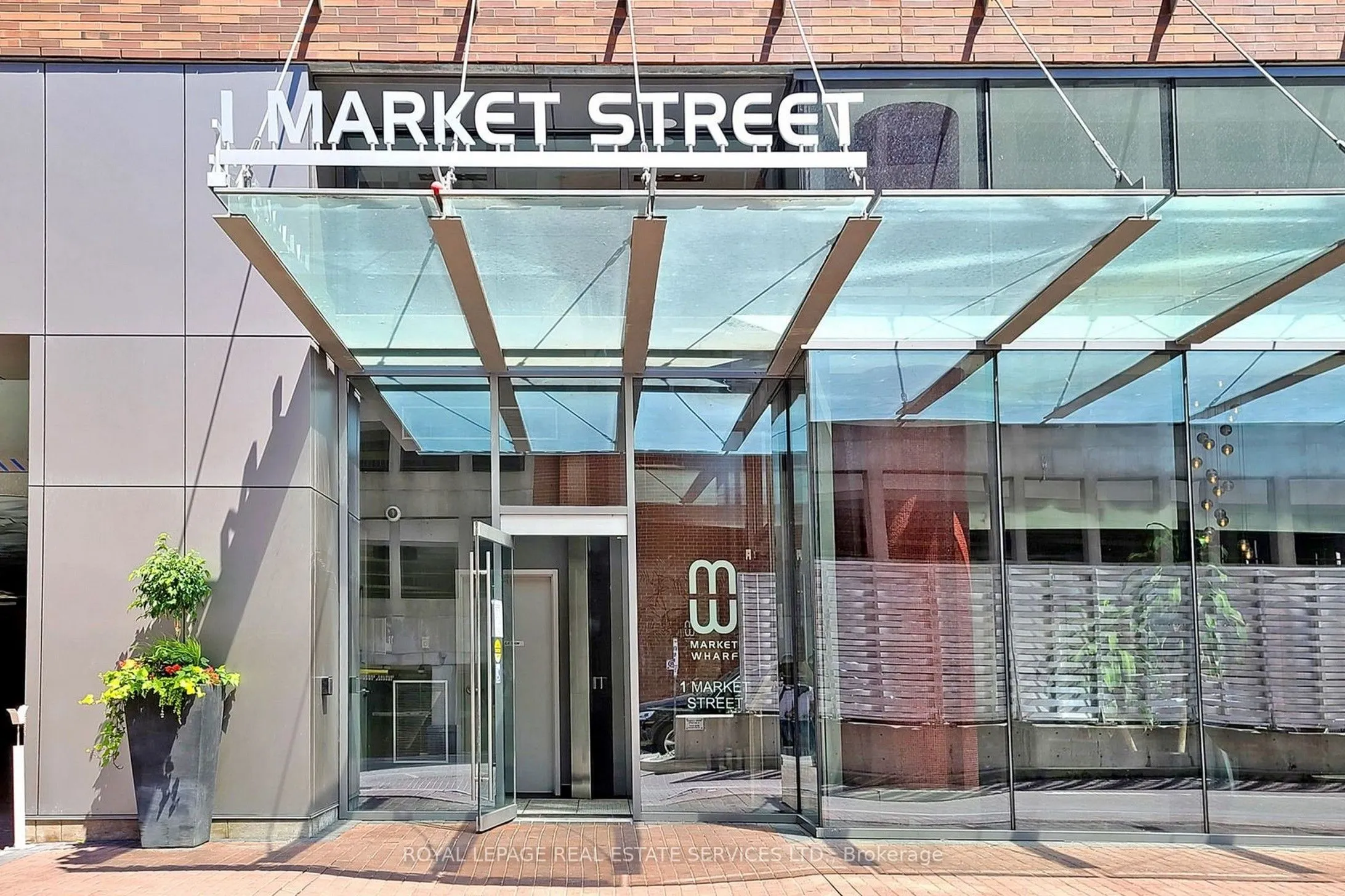 1 Market Street, #1209
