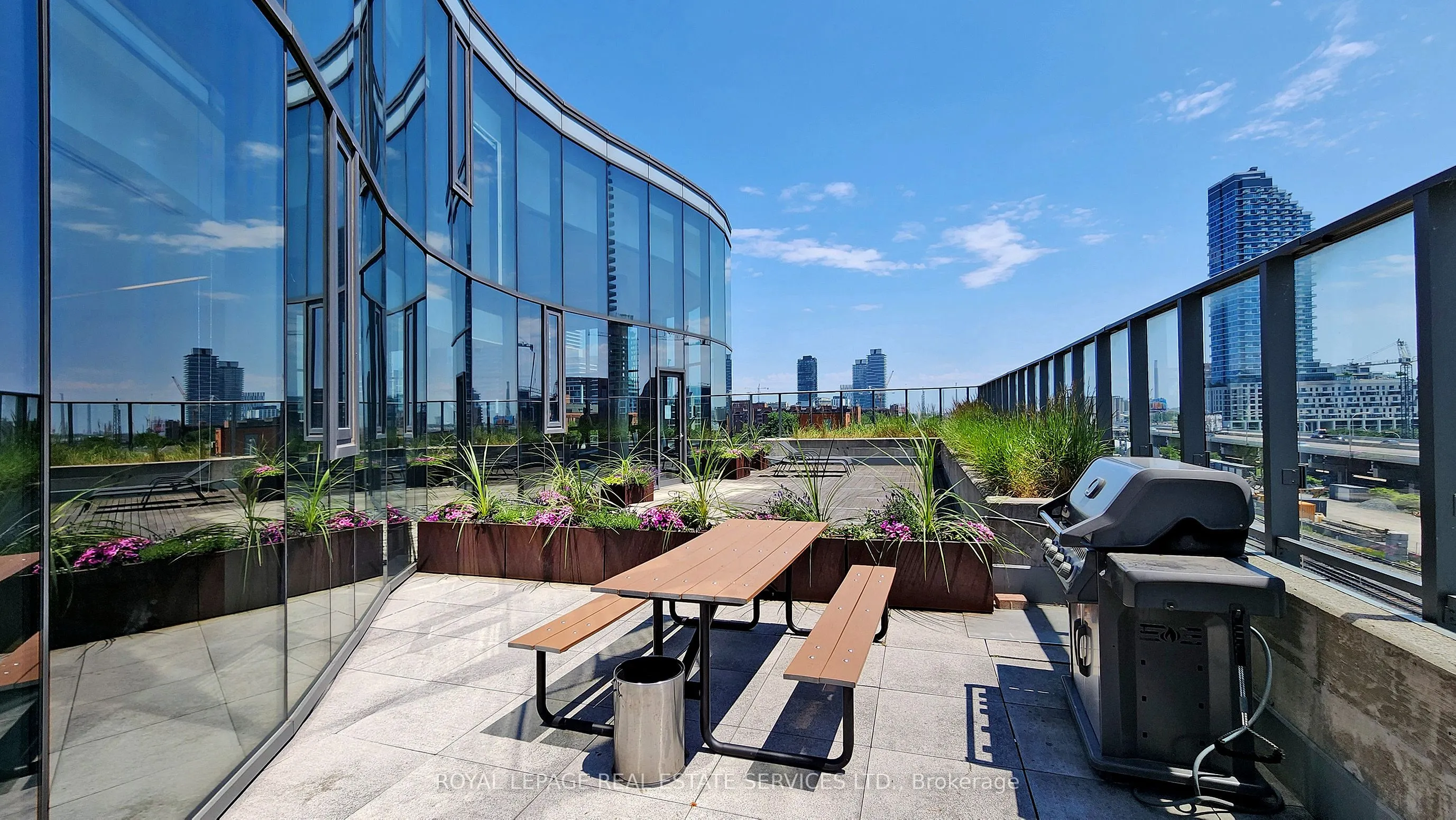 1 Market Street, #1209