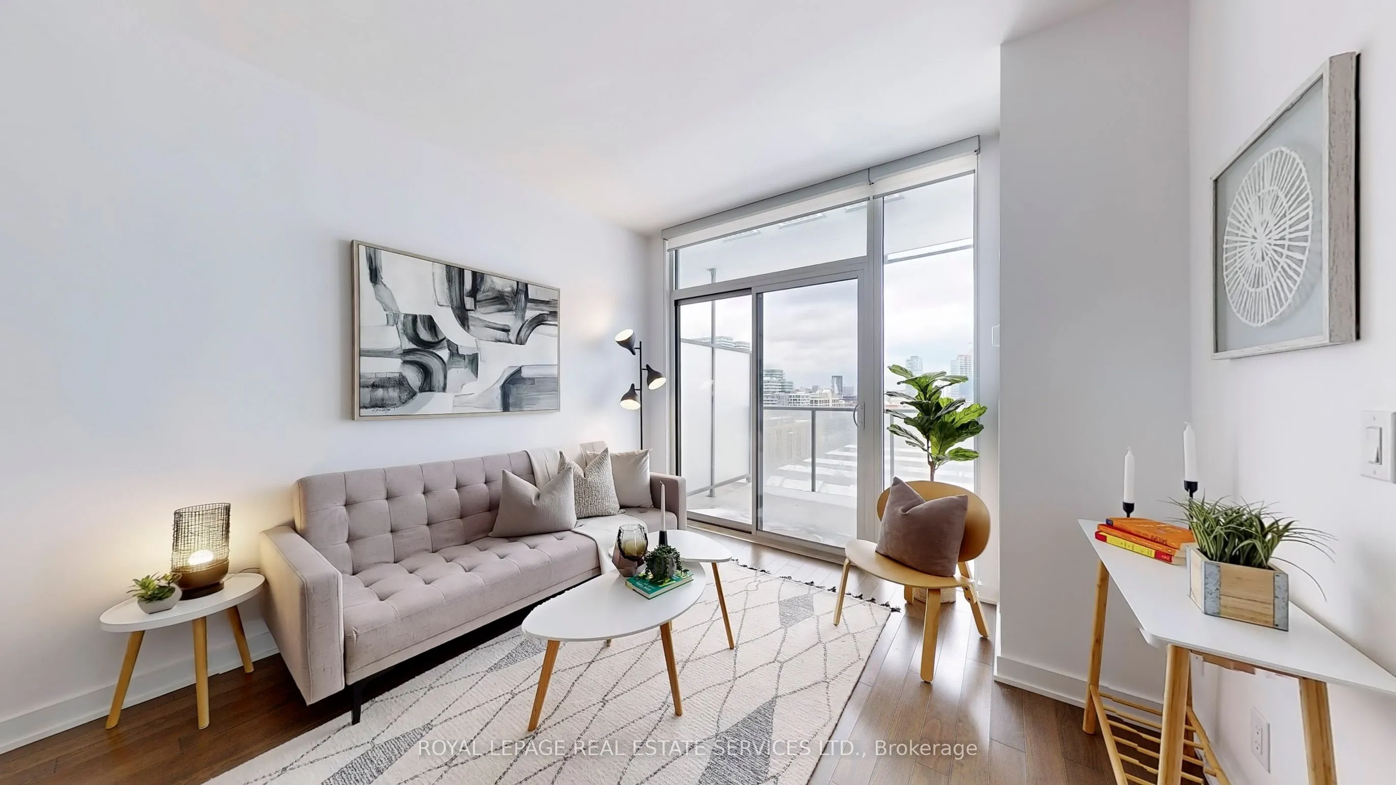 1 Market Street, #1209