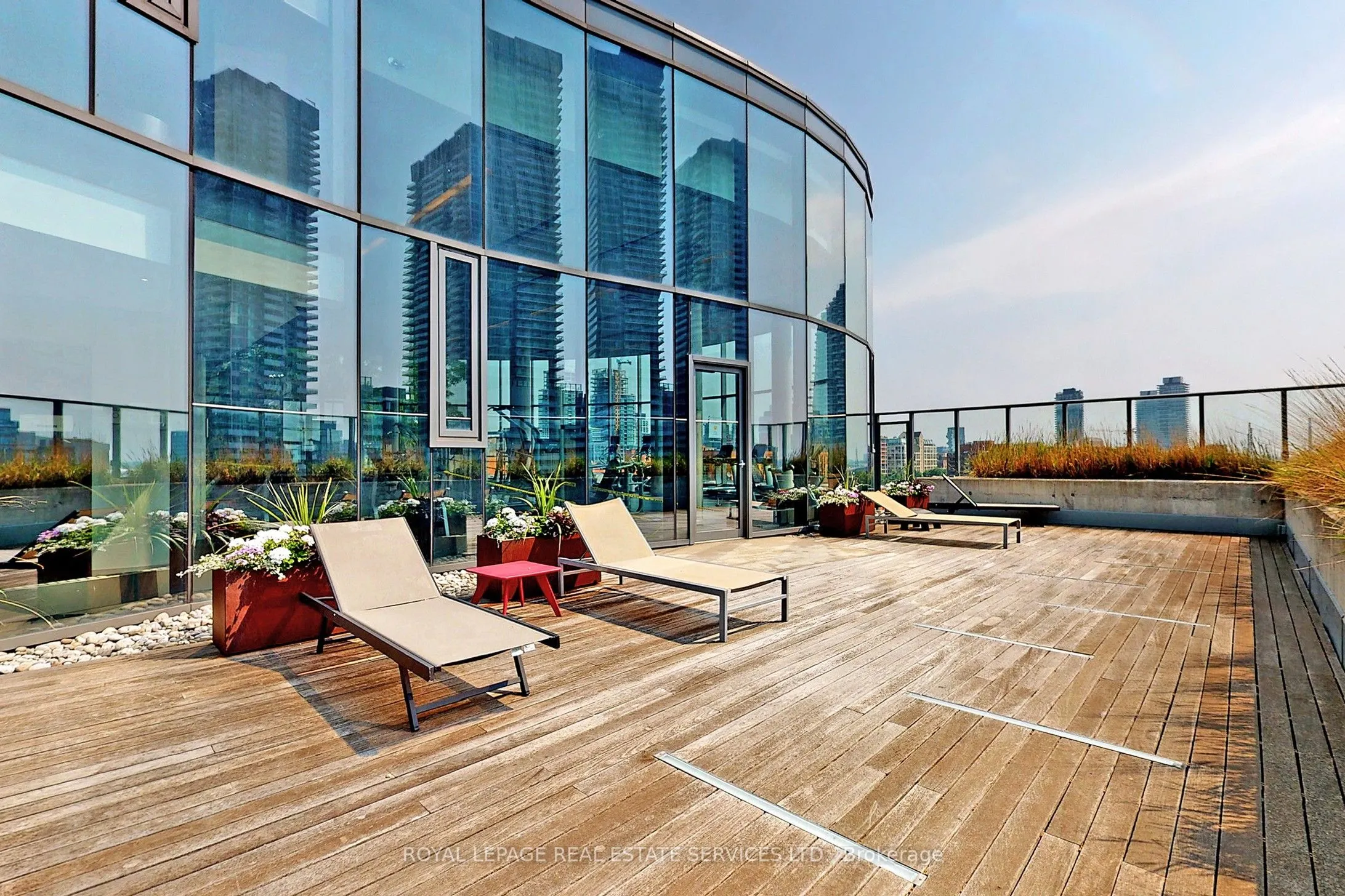 1 Market Street, #1209