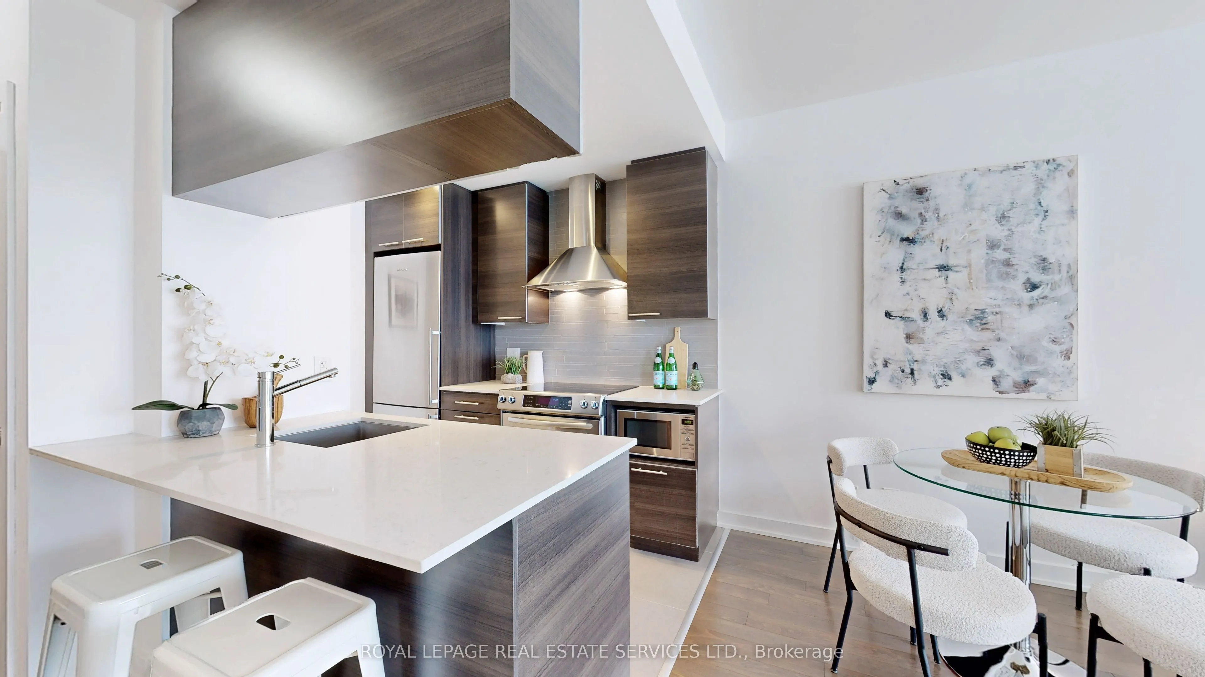 1 Market Street, #1209