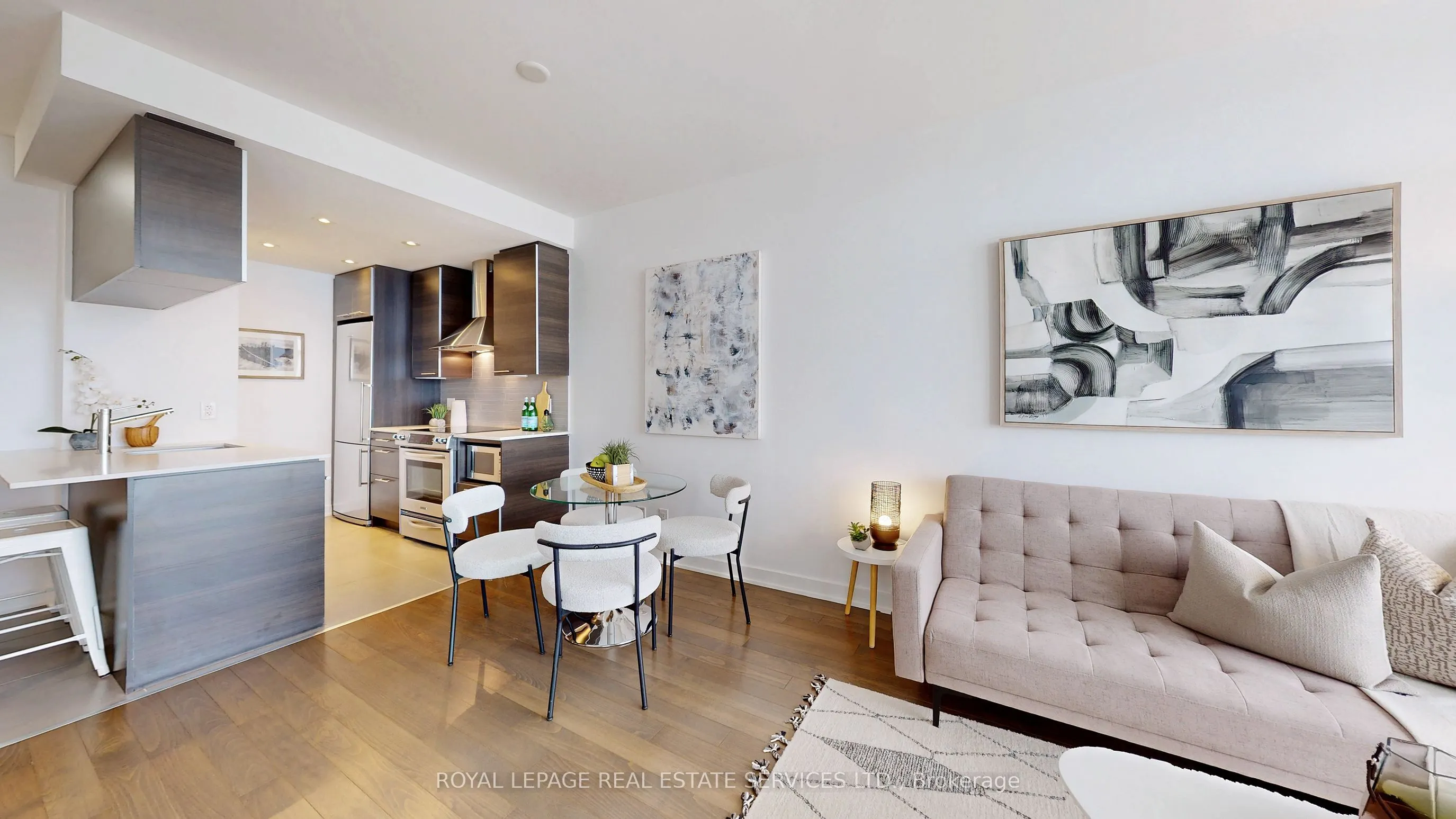 1 Market Street, #1209