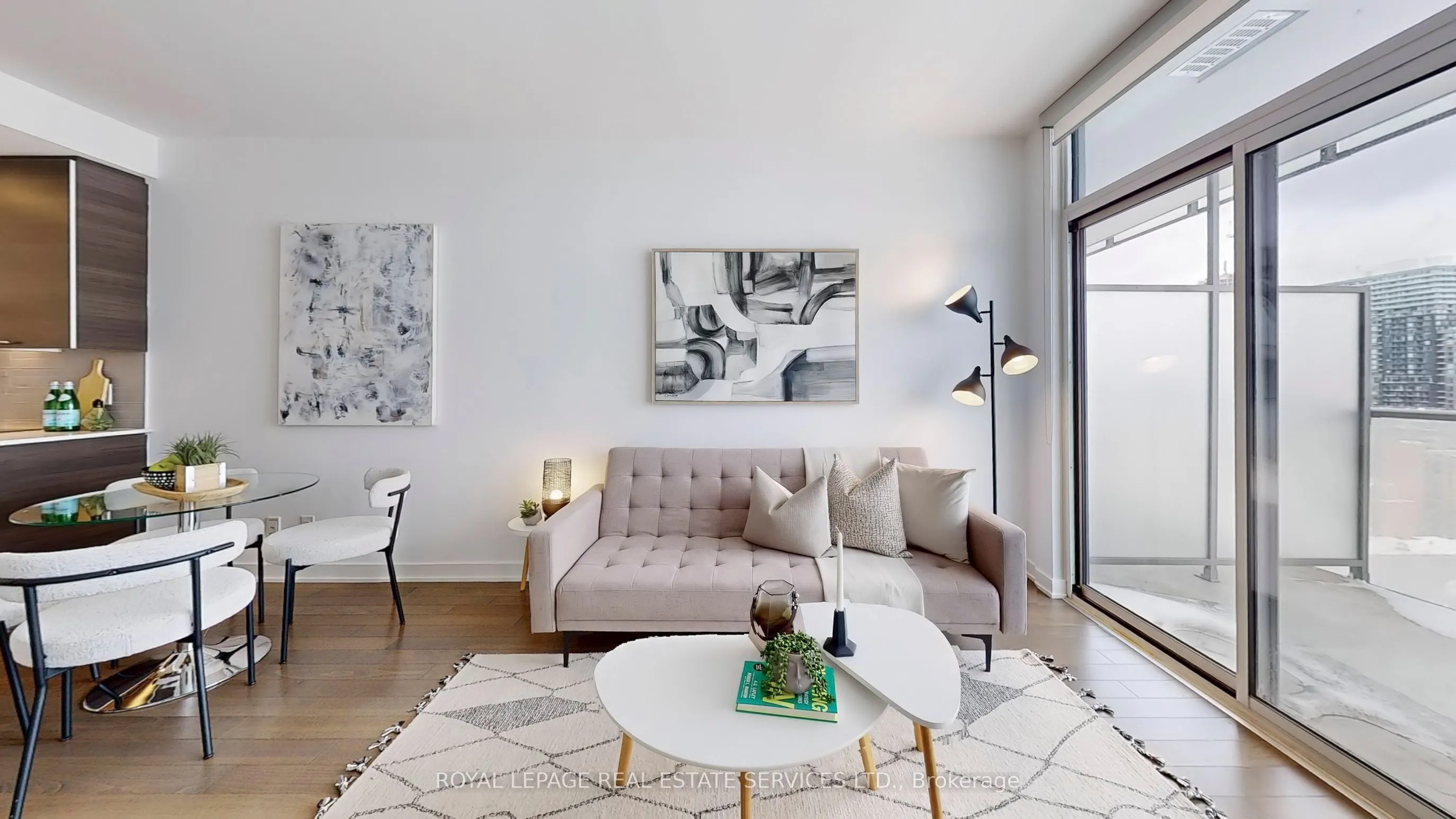 1 Market Street, #1209