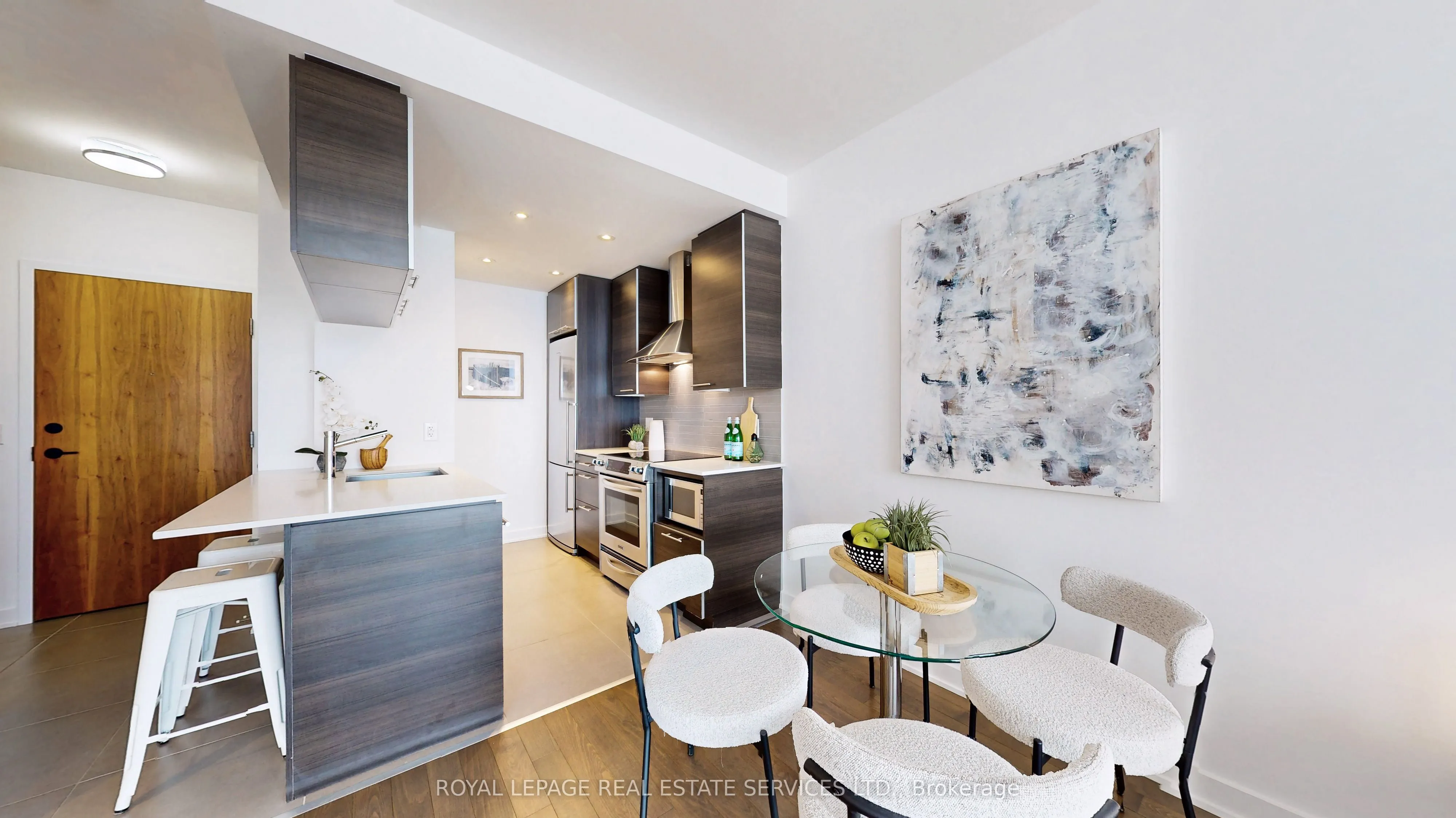 1 Market Street, #1209