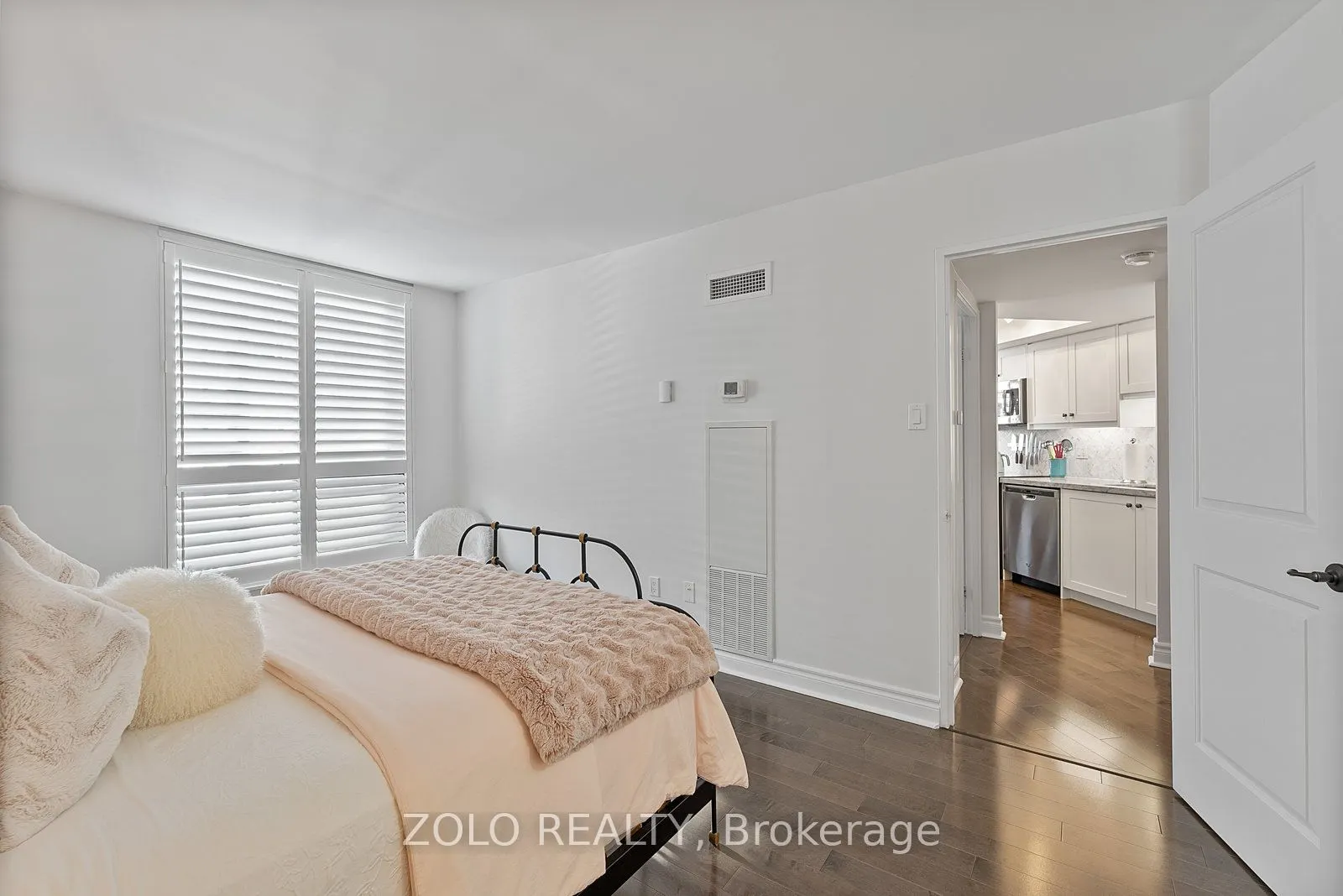 30 Holly Street, #1701