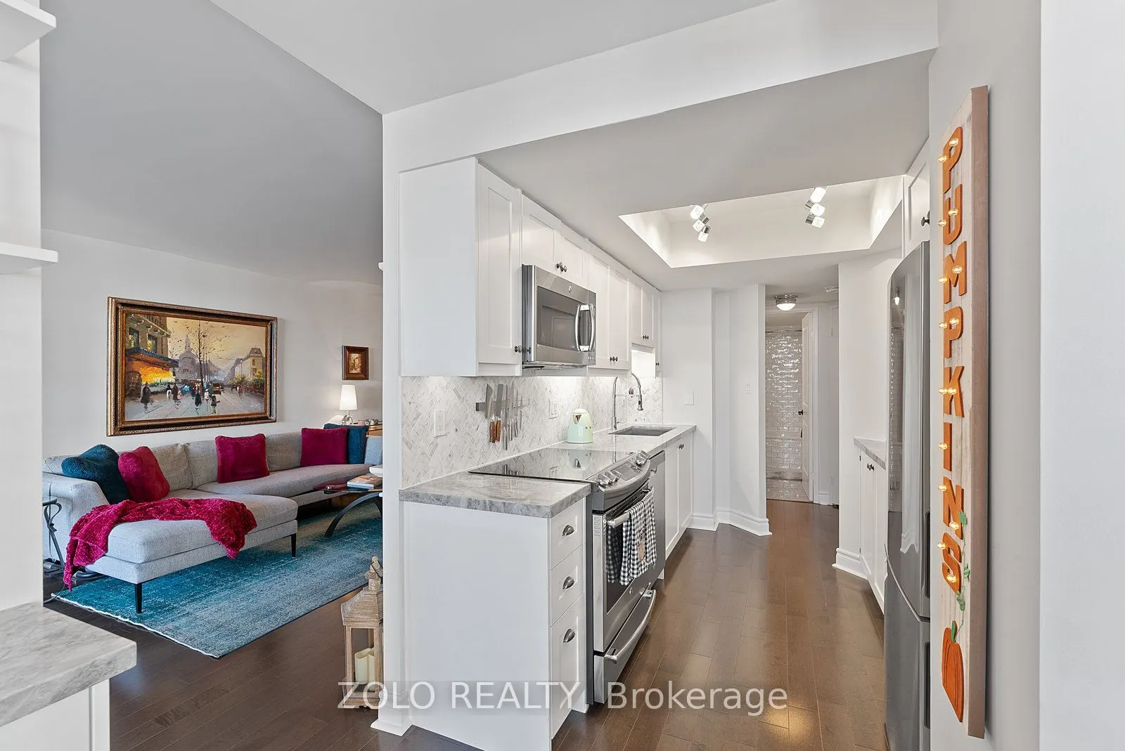 30 Holly Street, #1701