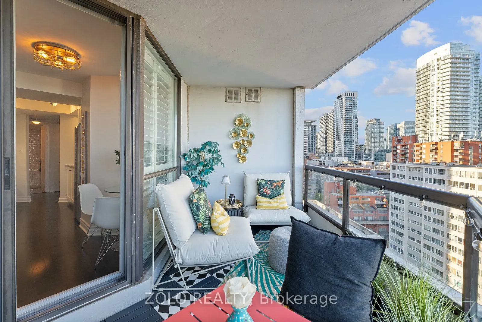 30 Holly Street, #1701