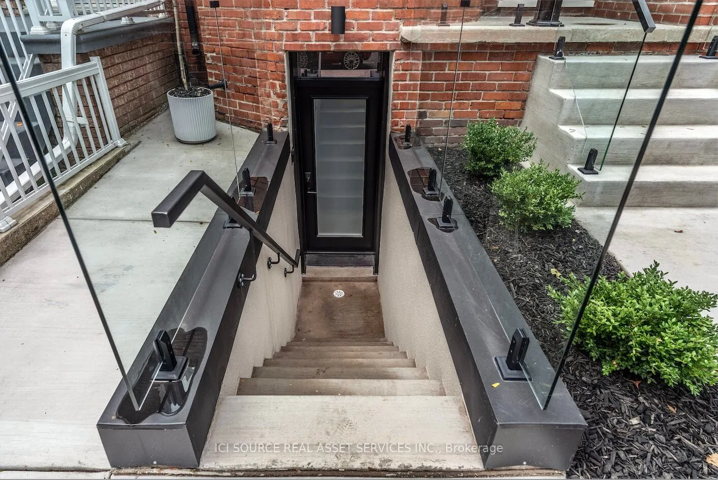 328 Shaw Street, #4