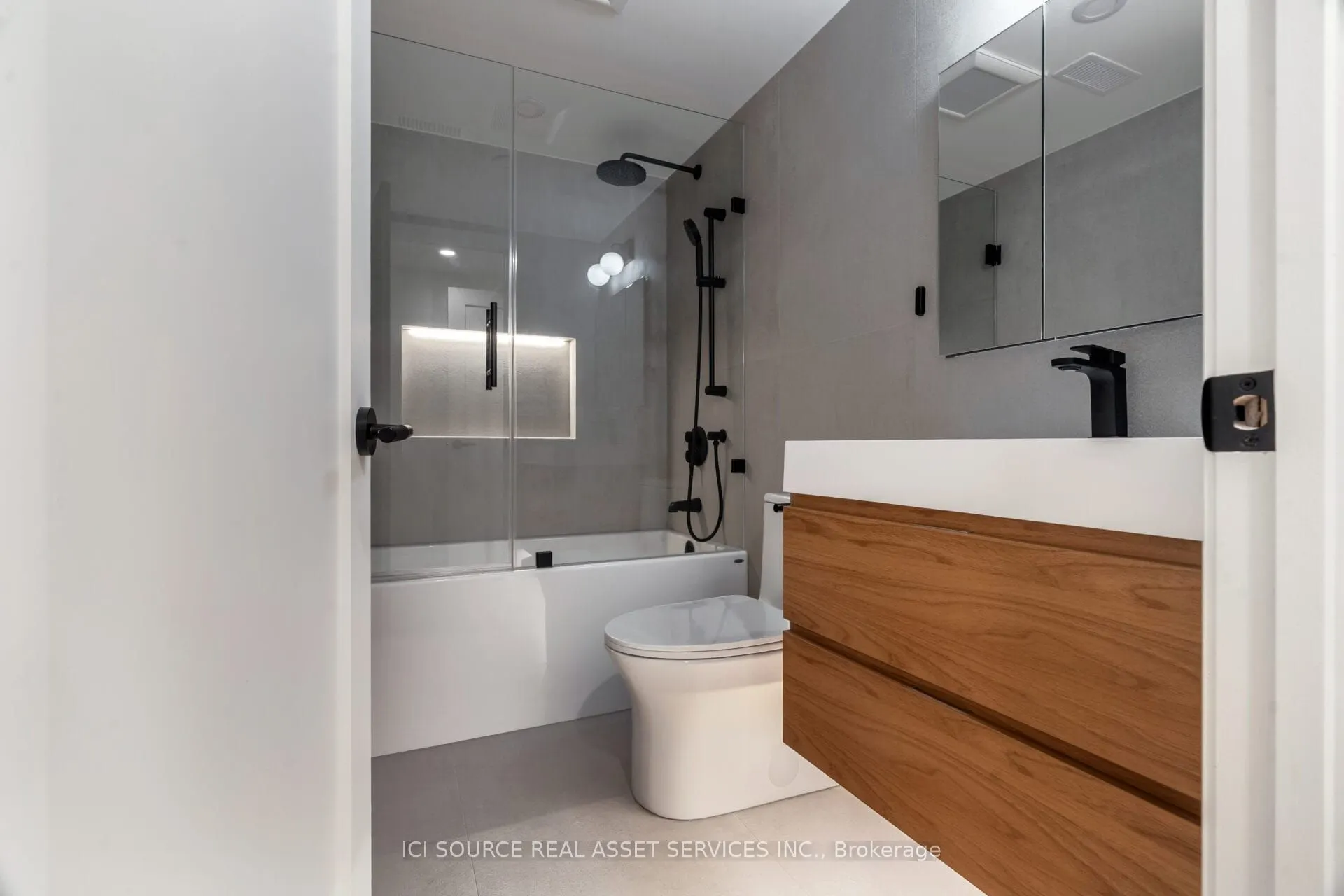 328 Shaw Street, #4