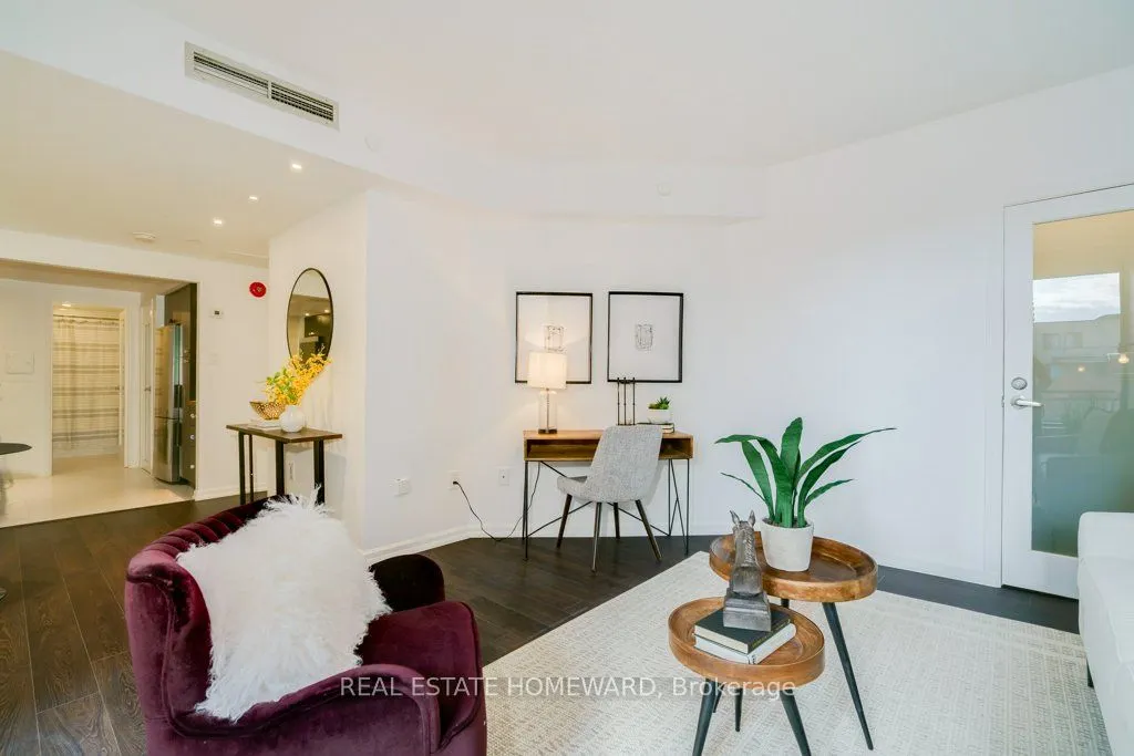 71 Front Street E, #606