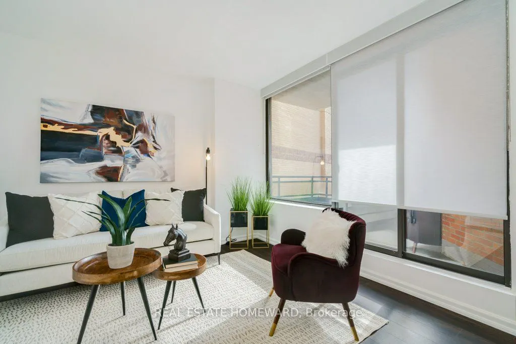 71 Front Street E, #606