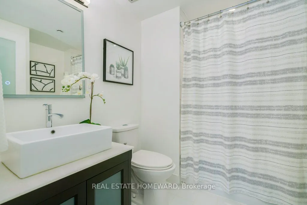 71 Front Street E, #606