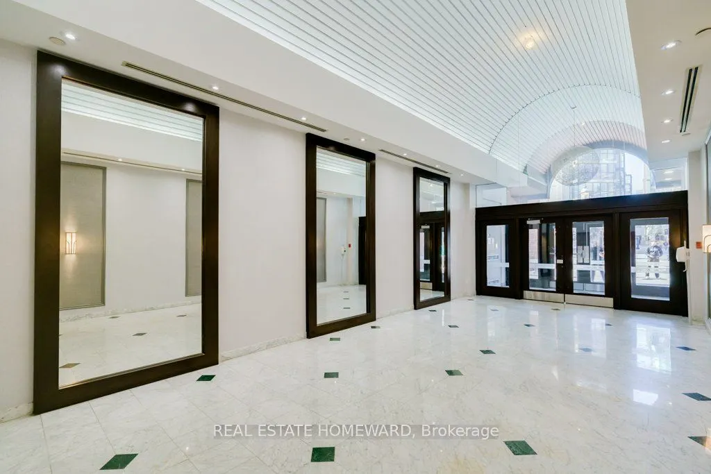 71 Front Street E, #606
