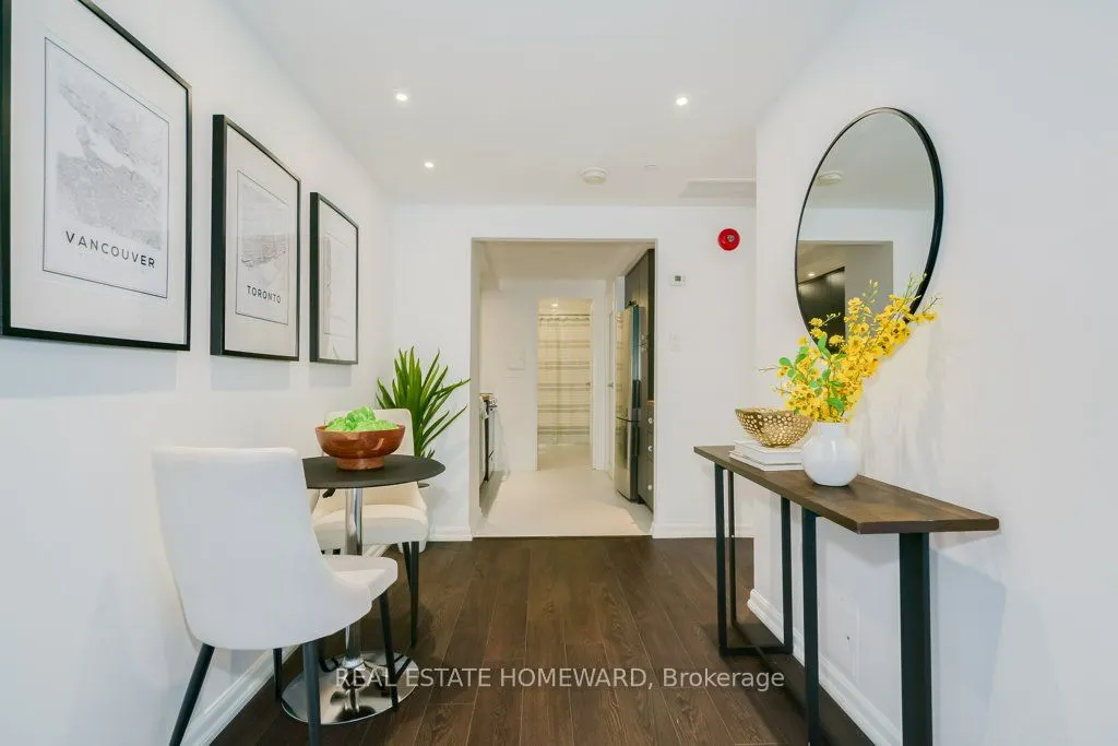 71 Front Street E, #606
