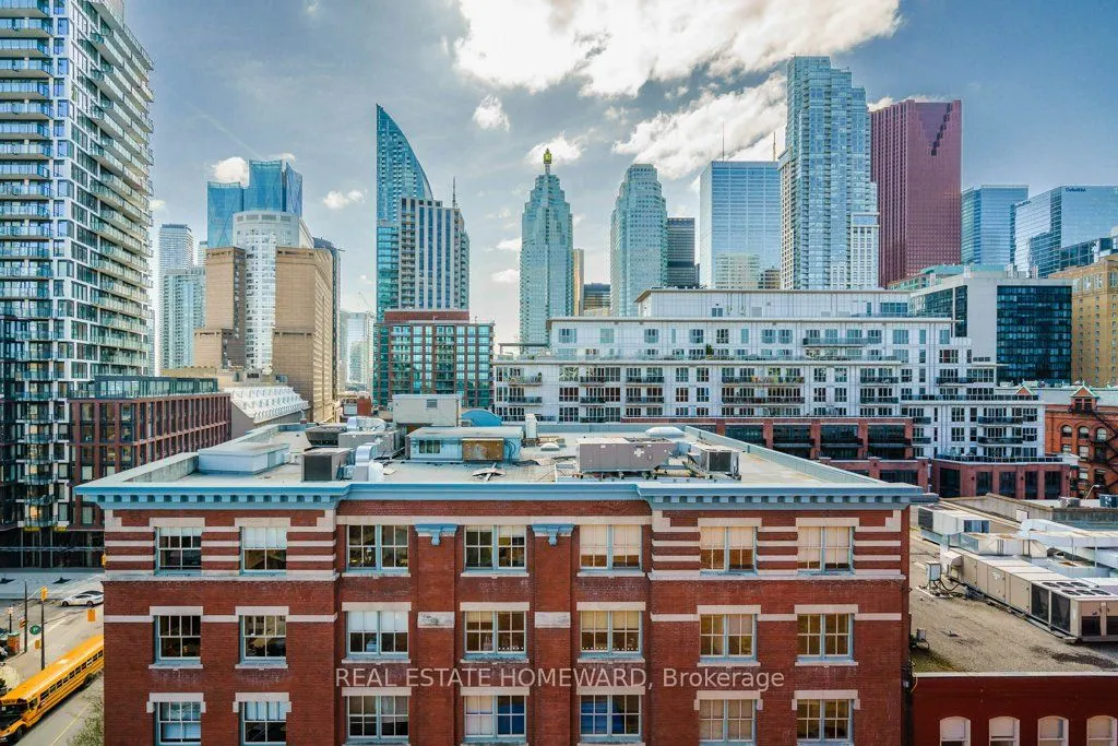 71 Front Street E, #606