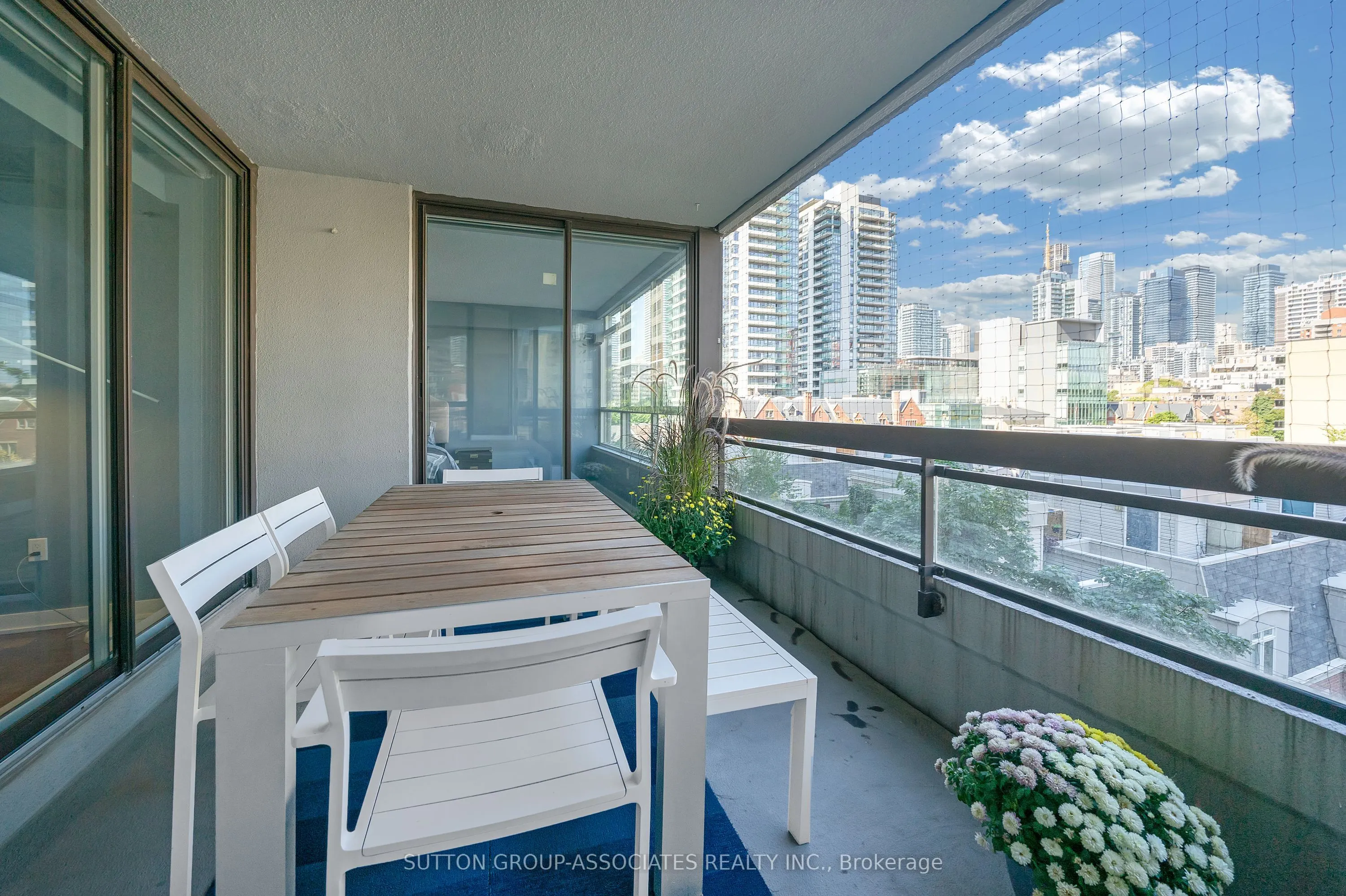130 Carlton Street, #601