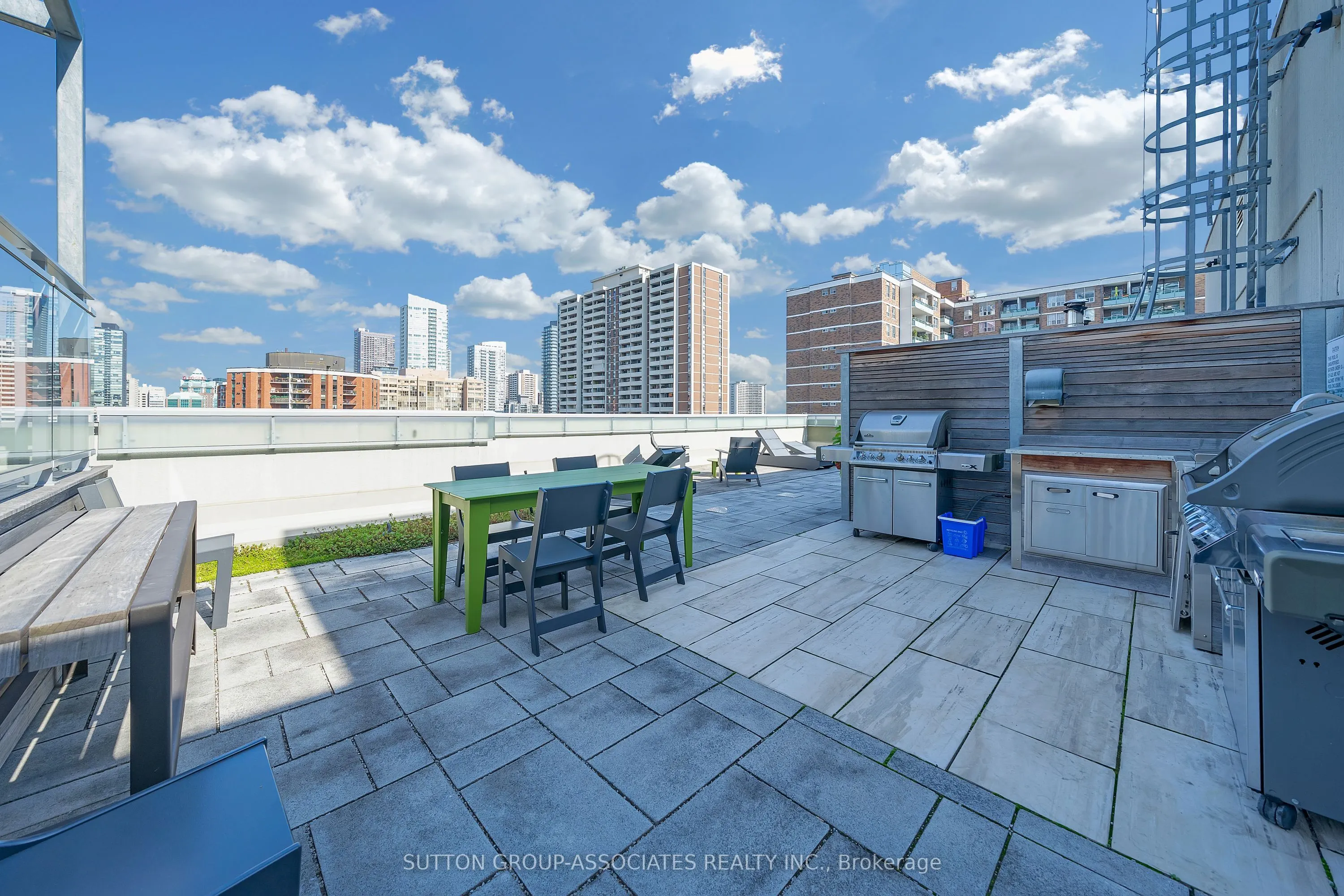 130 Carlton Street, #601